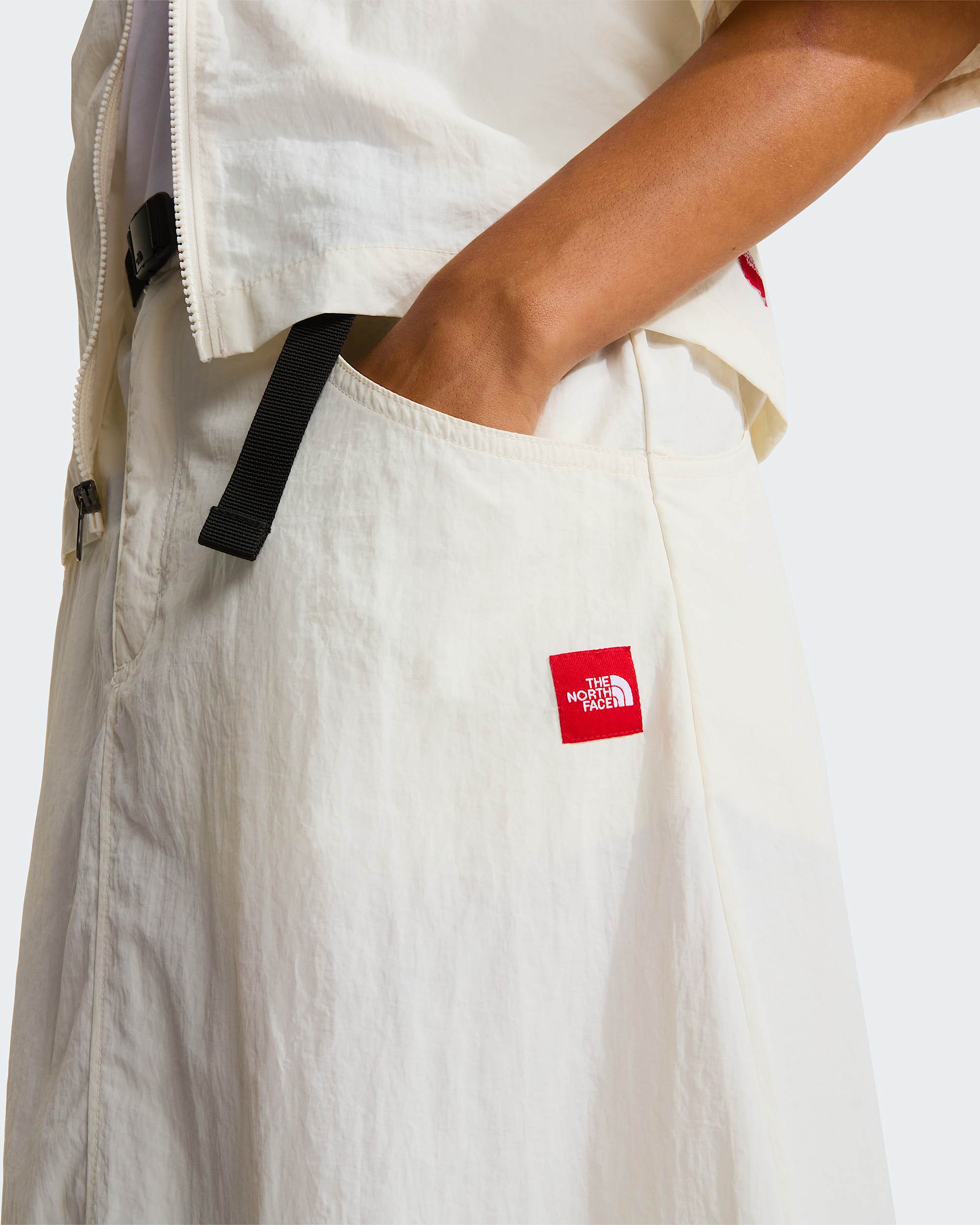 Red Box Nylon Rock mit Grtel fr Damen TNF ALT5