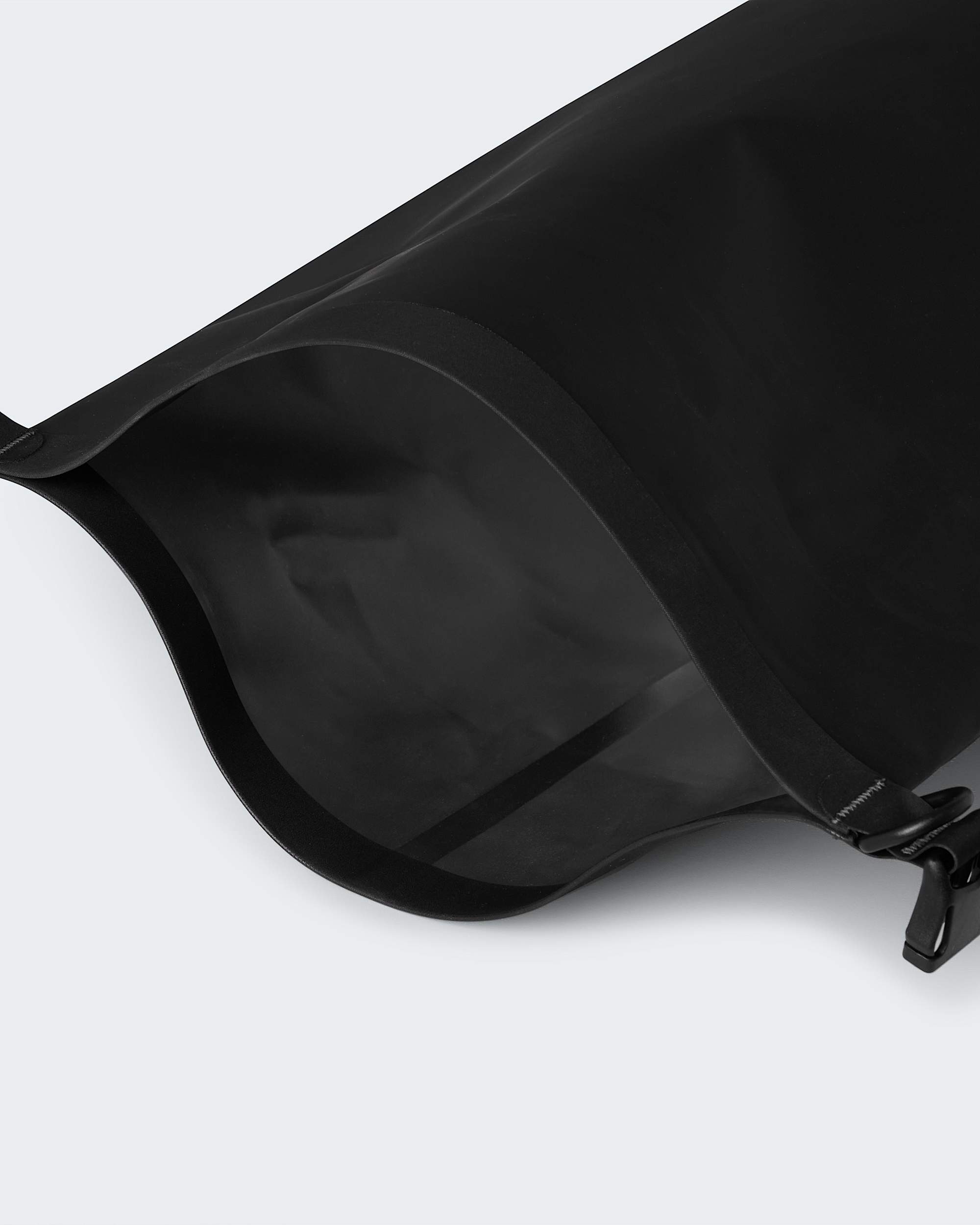 Base Camp Dry Bag  12L TNF ALT4