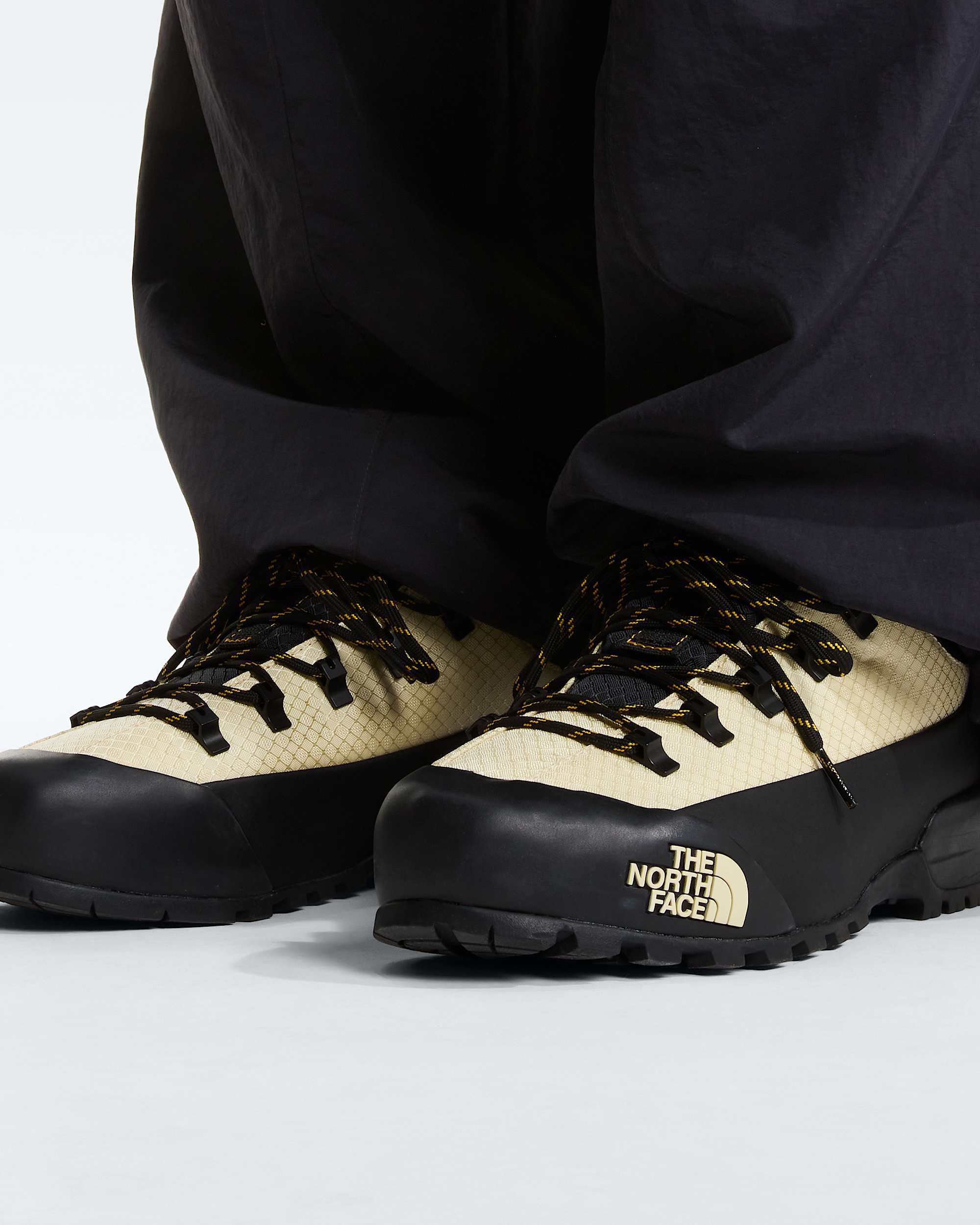 Glenclyffe Schuhe TNF Desert StoneTNF Black ALT4