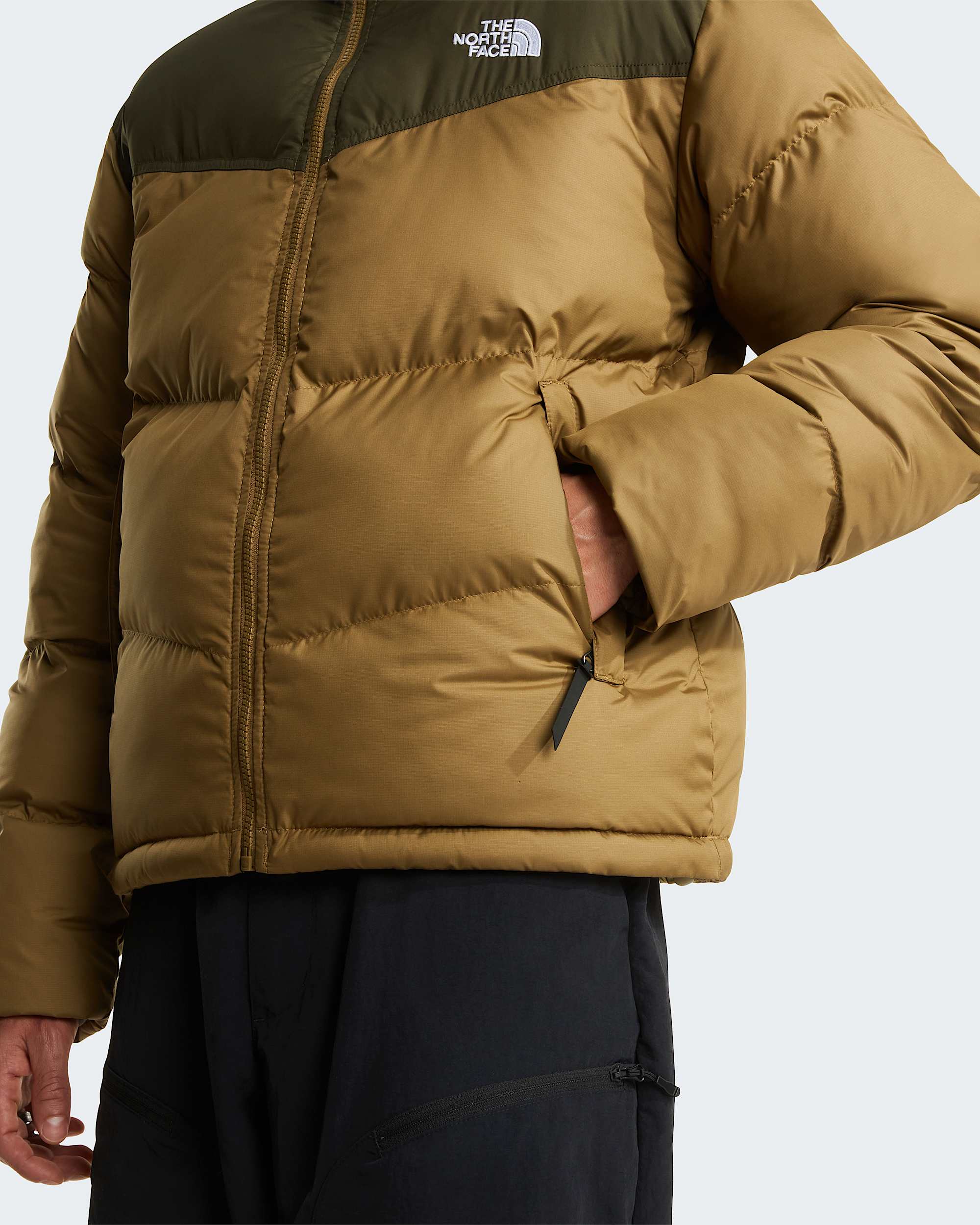 Mens Saikuru Jacket TNF New Taupe GreenCedar ALT6