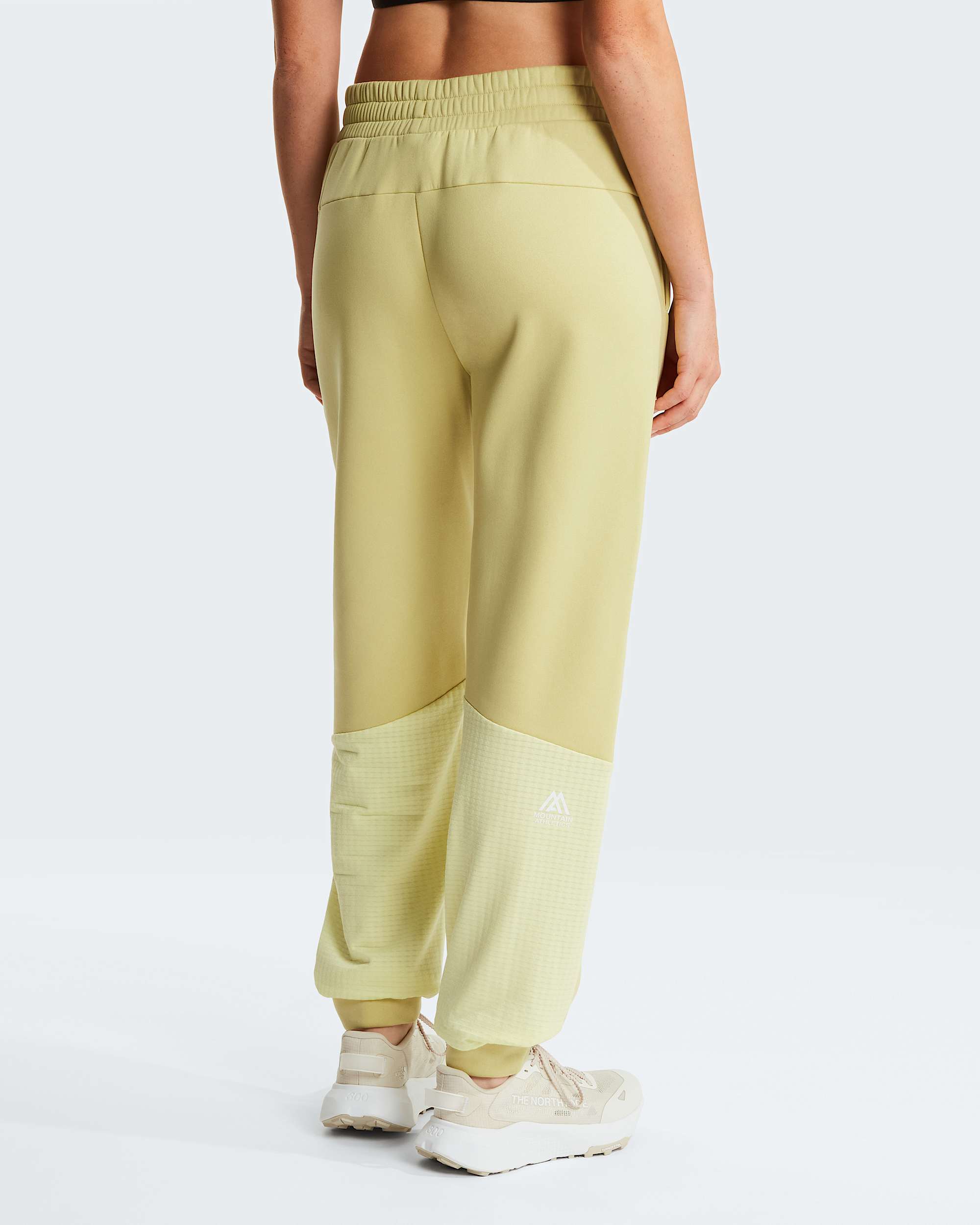 Joggers in pile Mountain Athletics da donna TNF Pear ALT3