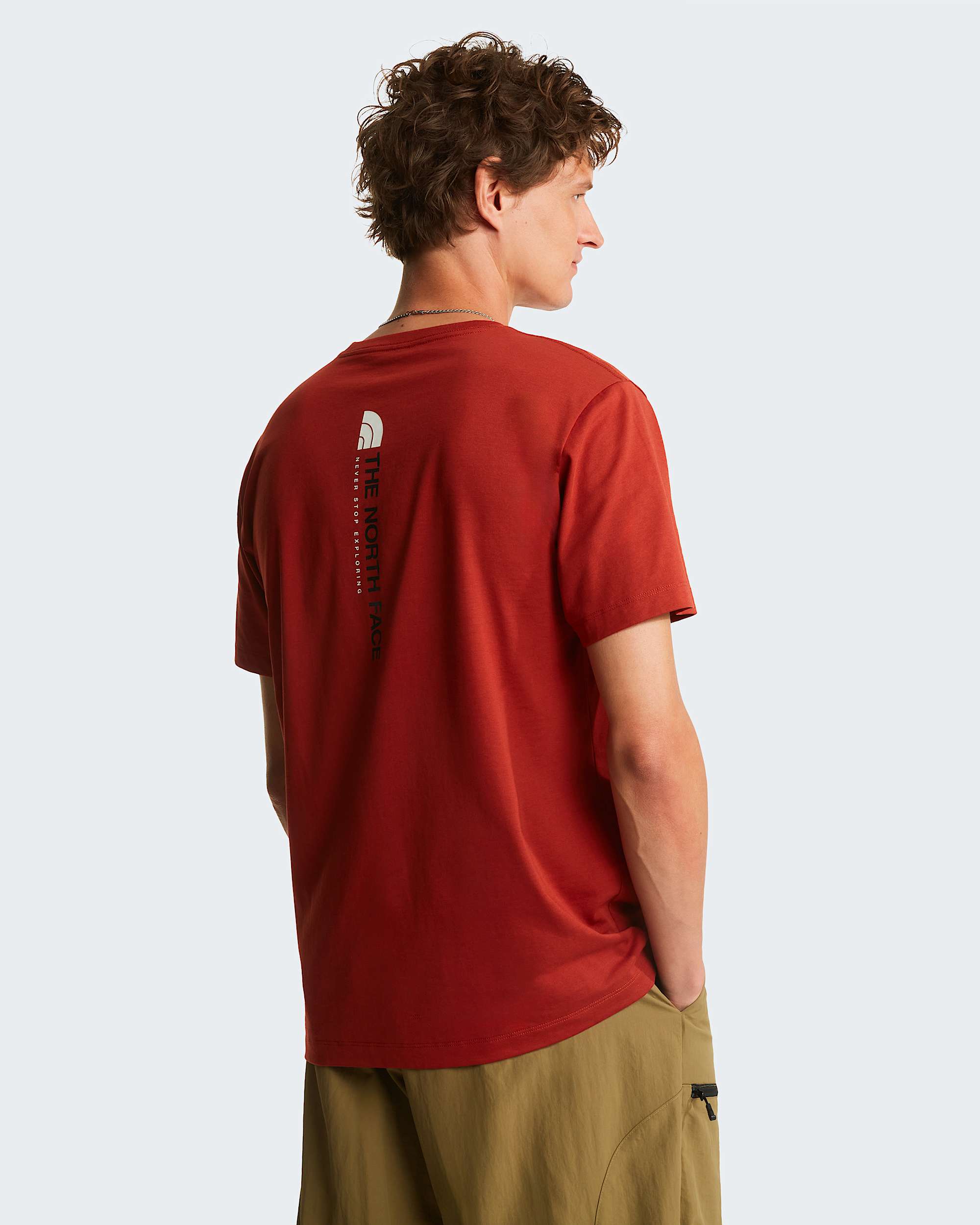 Mski Tshirt z grafik o regularnym kroju Vertical TNF HERO
