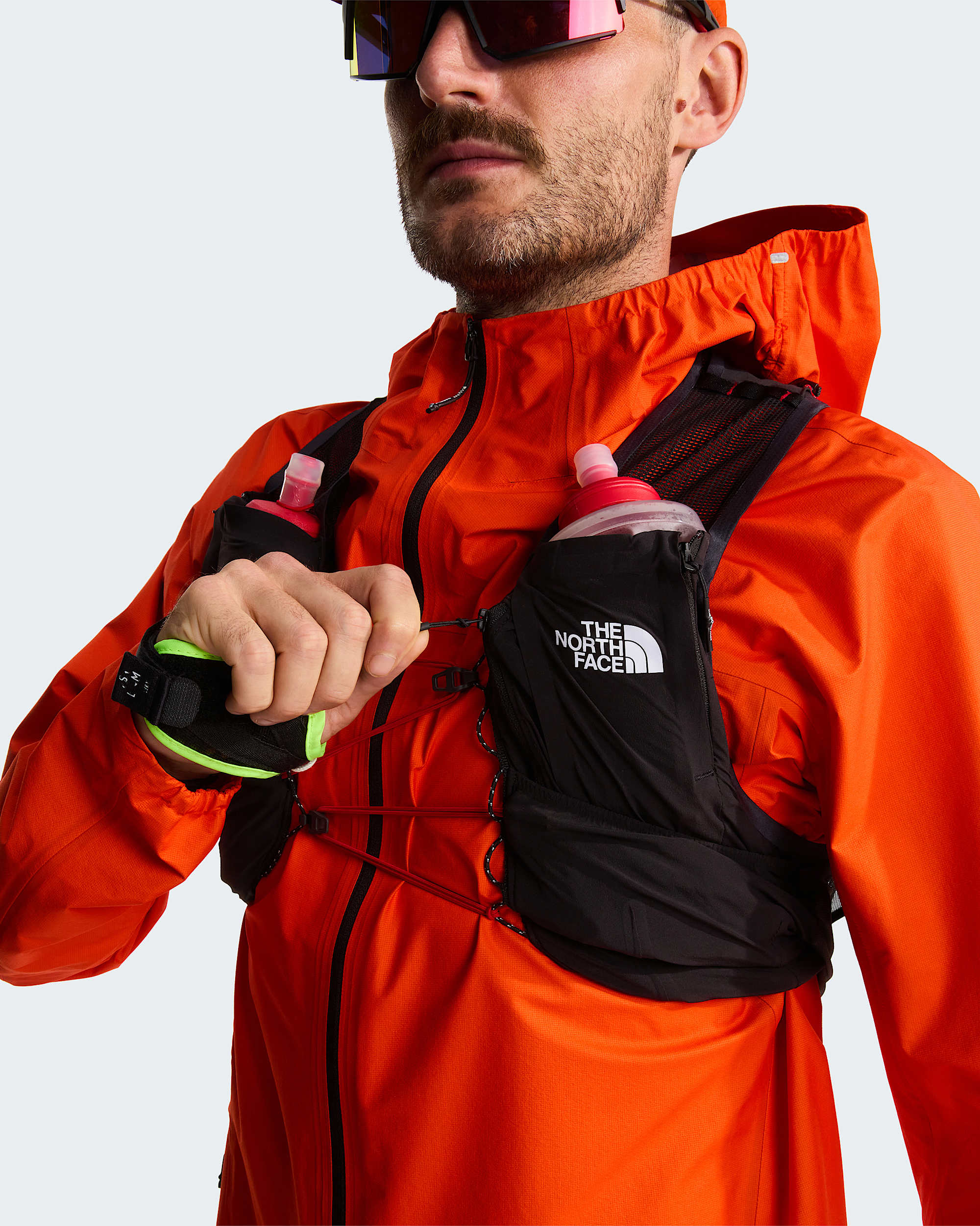 Chaleco de correr Summit de 10 litros TNF TNF BlackAsphalt Grey ALT4