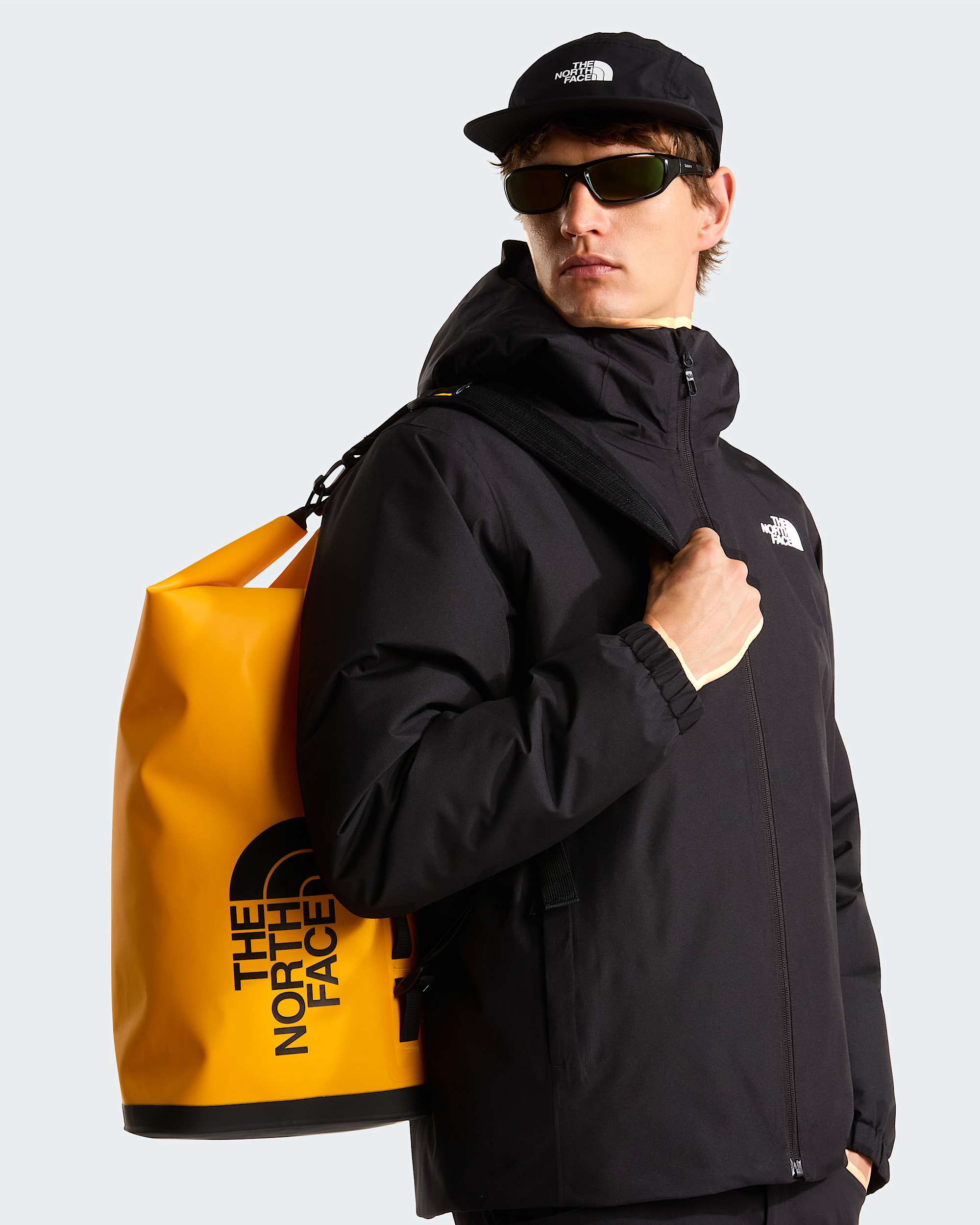 Such vak Base Camp  18L TNF Summit GoldTNF Black ALT1