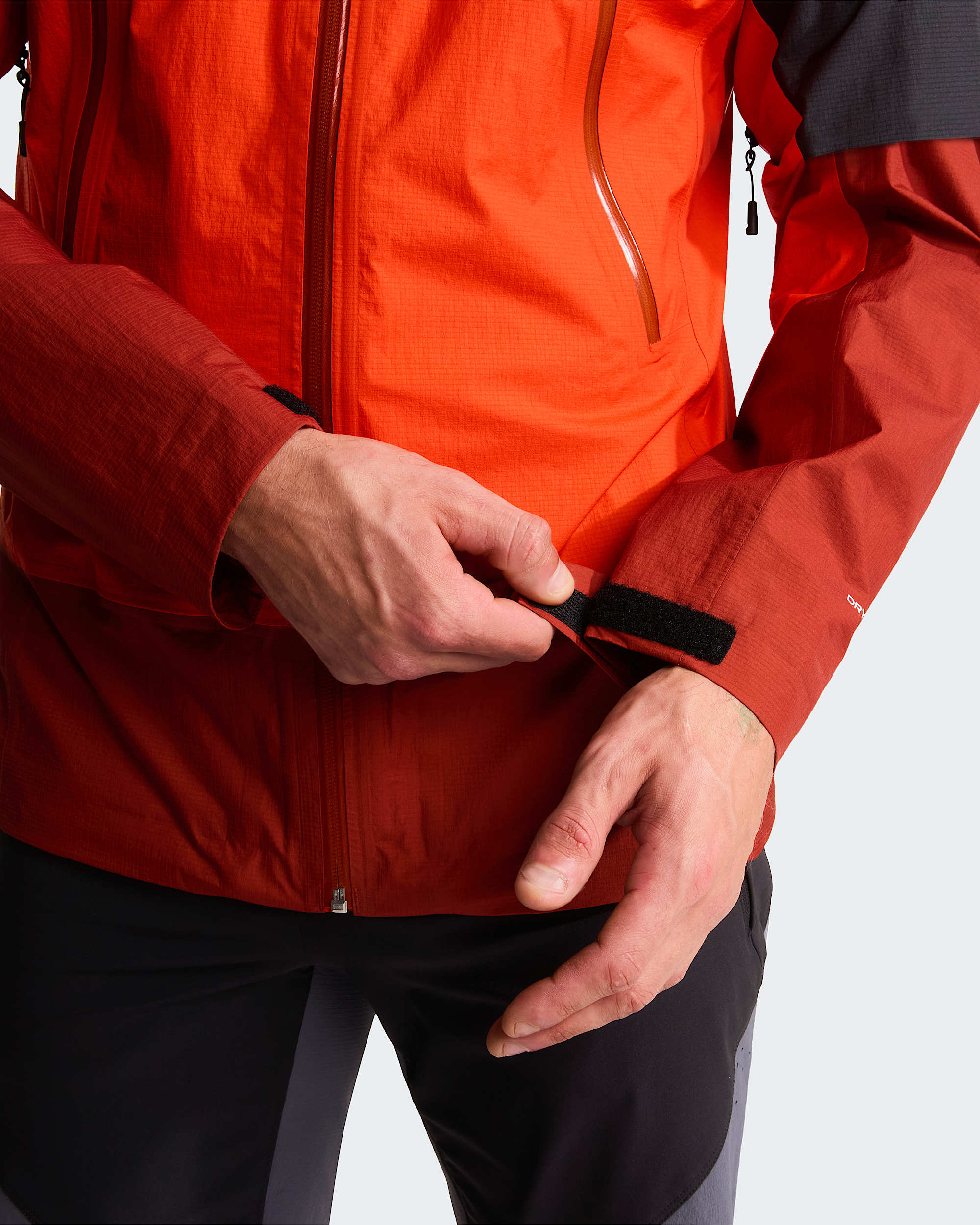 Signal 25L DryVent Jacket M TNF Lava RedIron ClayTNF Black ALT11