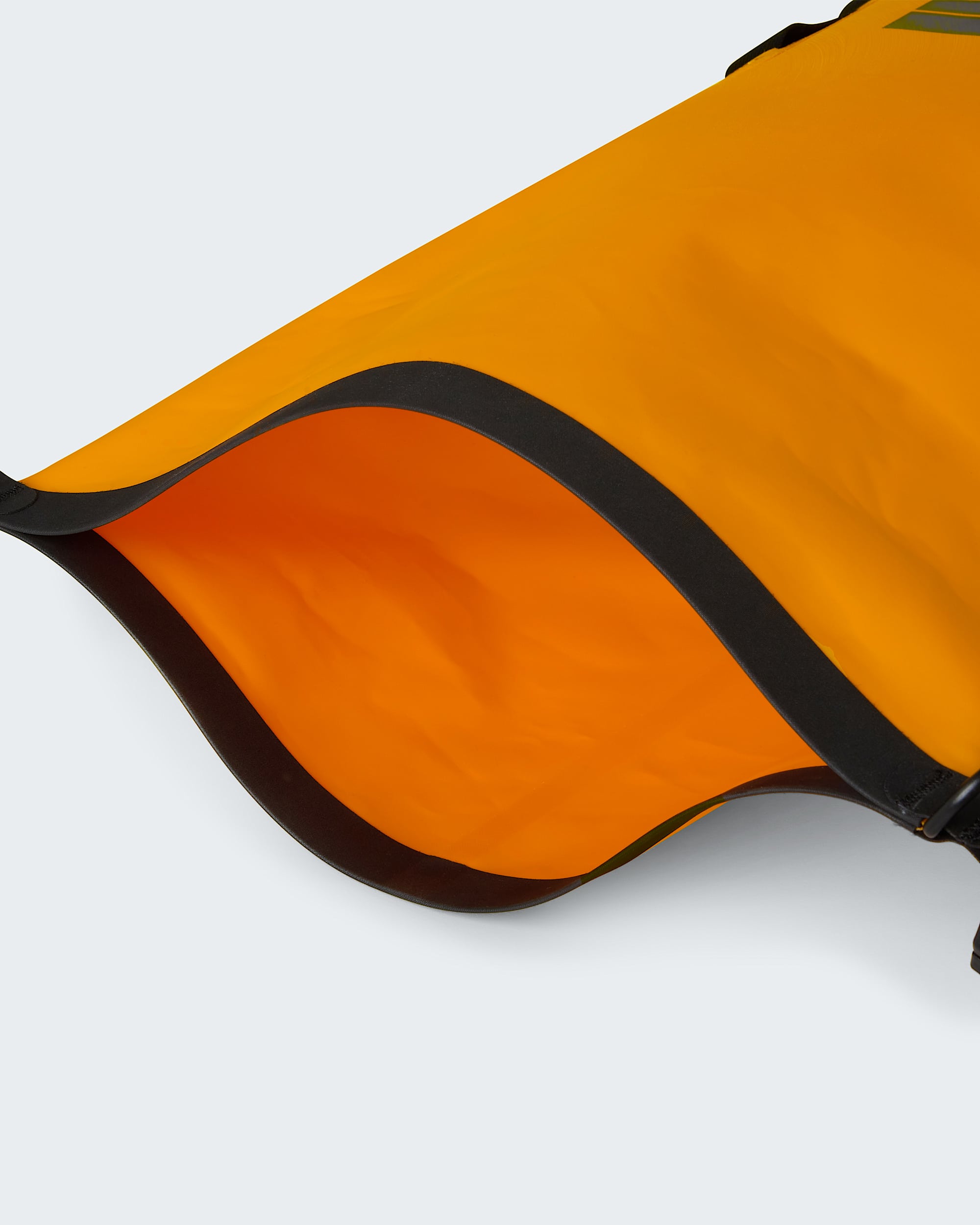 Base Camp Dry Bag  8L TNF ALT4