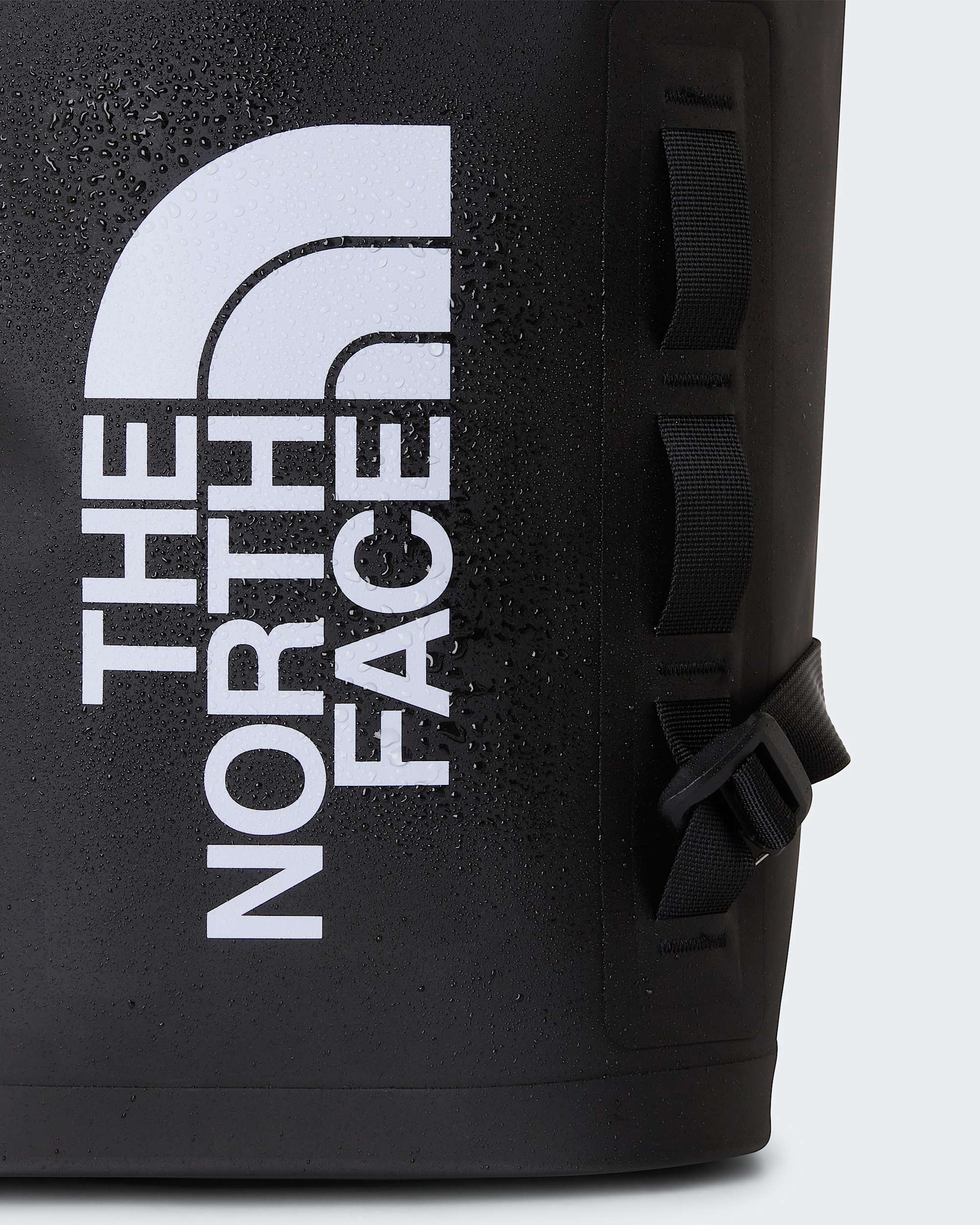 Base Camp Dry Bag  18L TNF ALT3