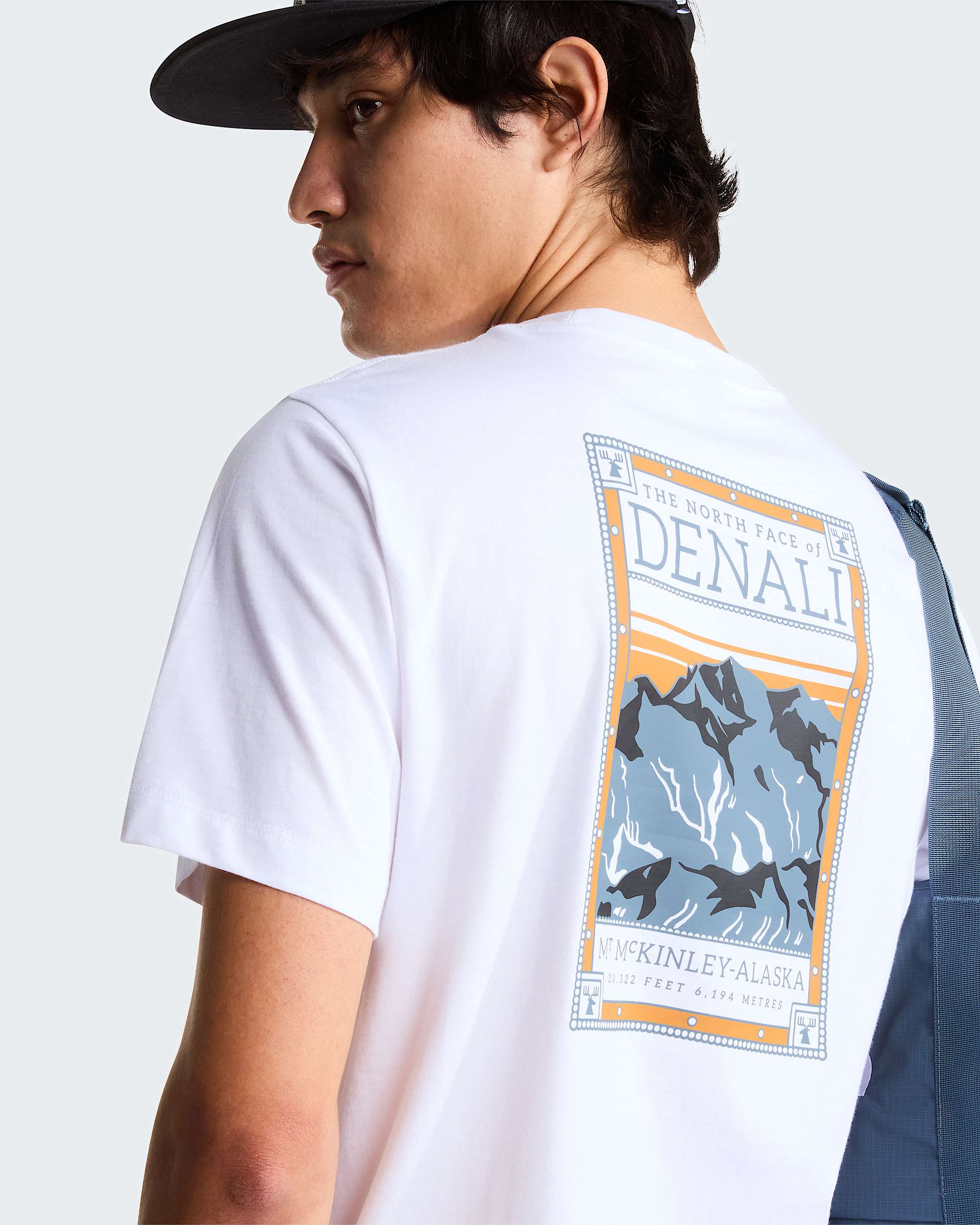 Men's North Faces Regular Graphic T-Shirt | The North Face