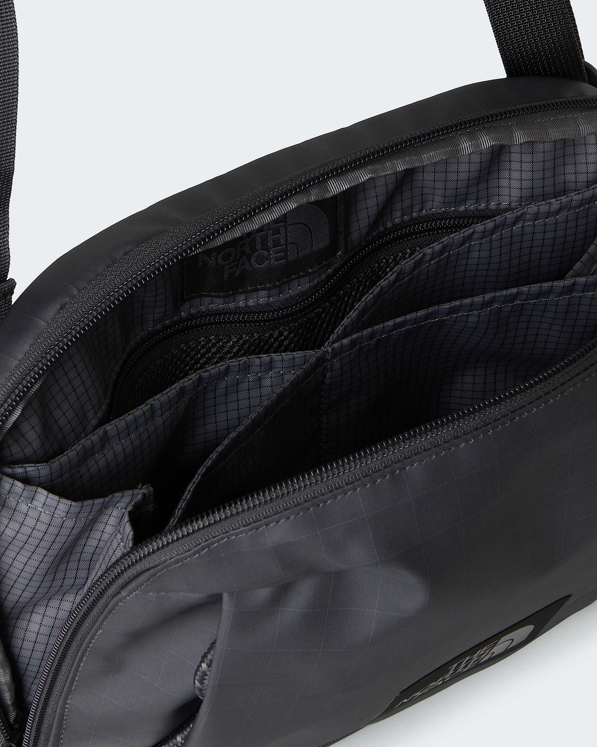 Taka Base Camp Voyager Pro Sling TNF Anthracite GreyTNF Black ALT4