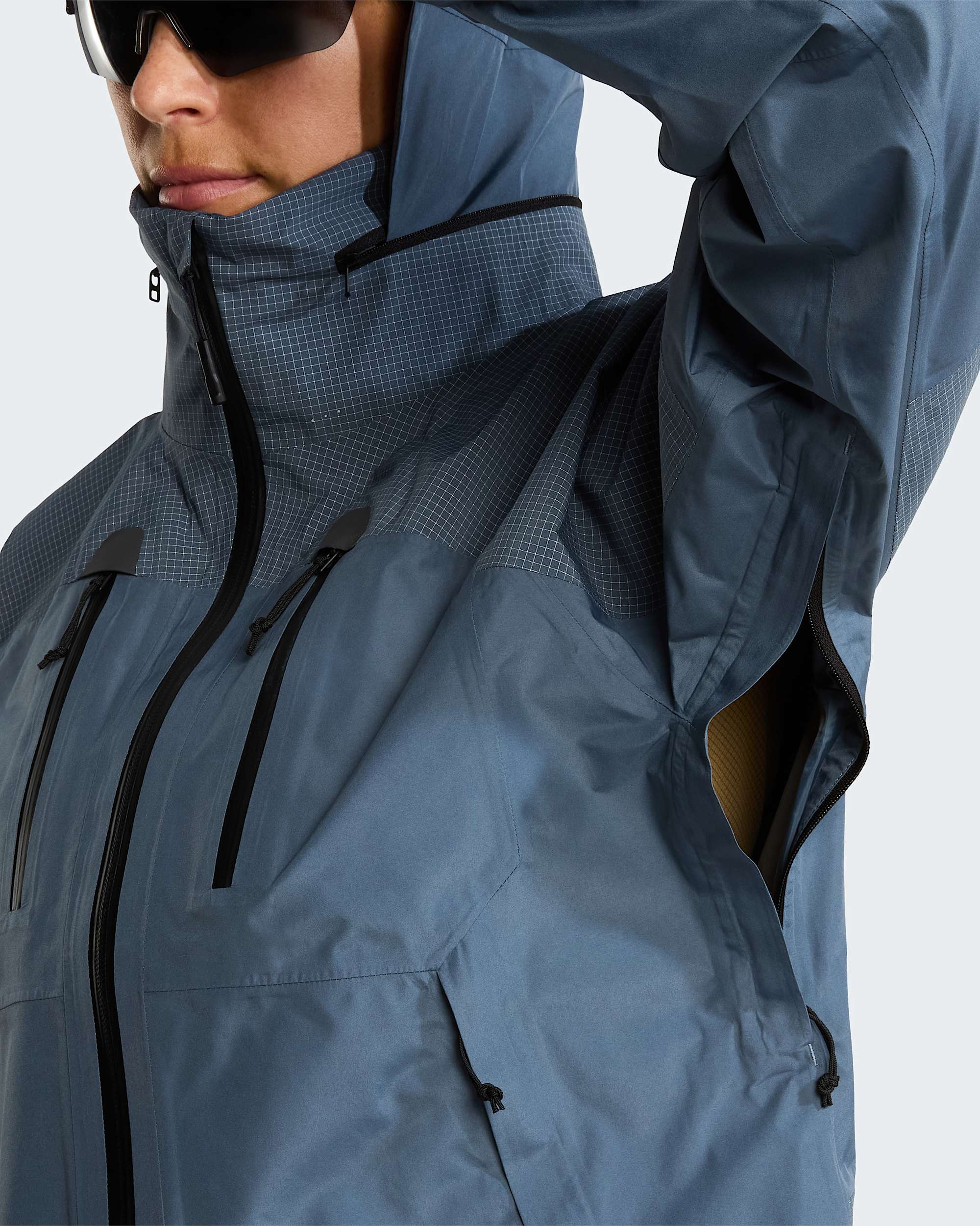 Womens Hike Devils Thumb GORETEX Jacket TNF ALT7