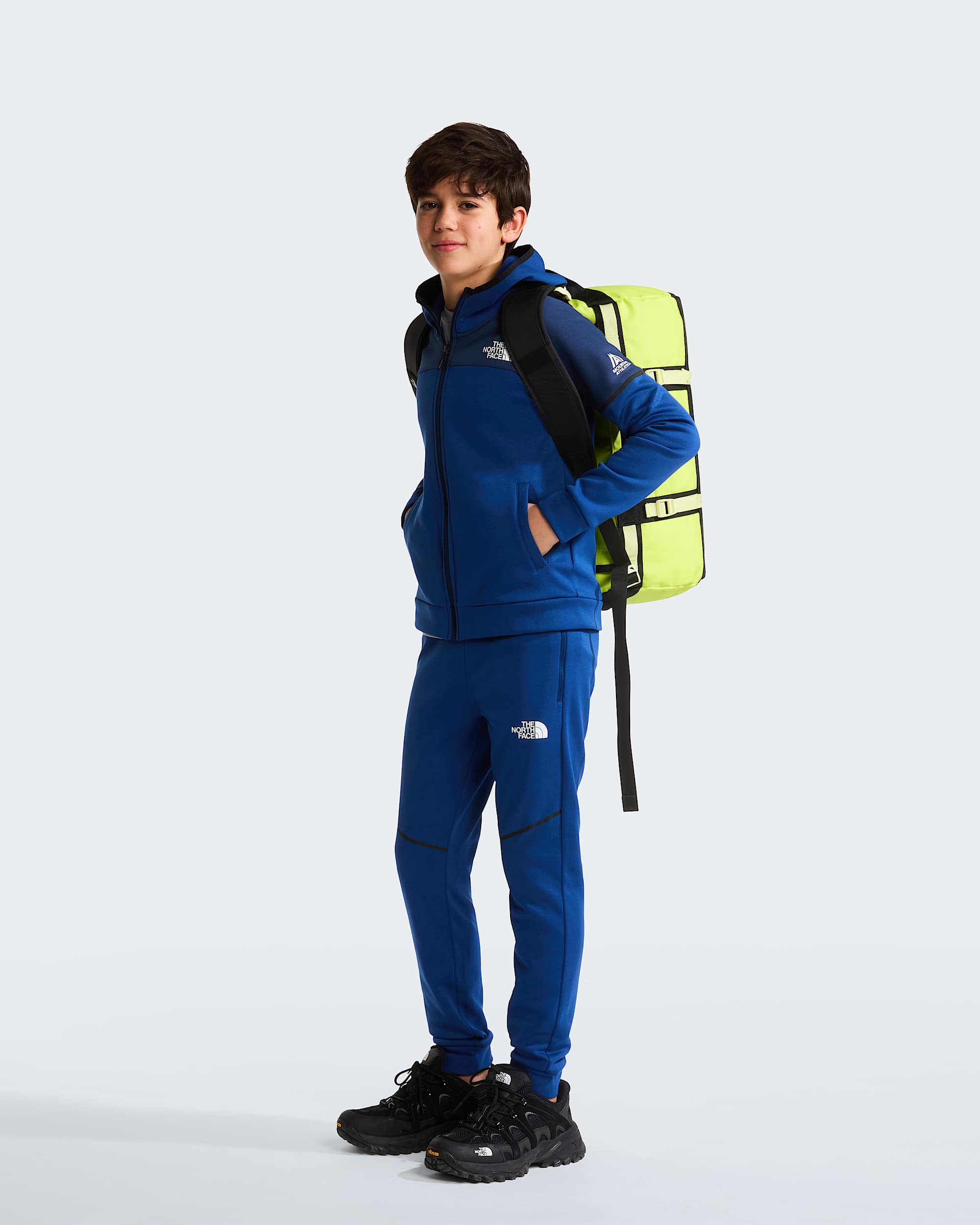Teens Mountain Athletics Joggers TNF ALT1