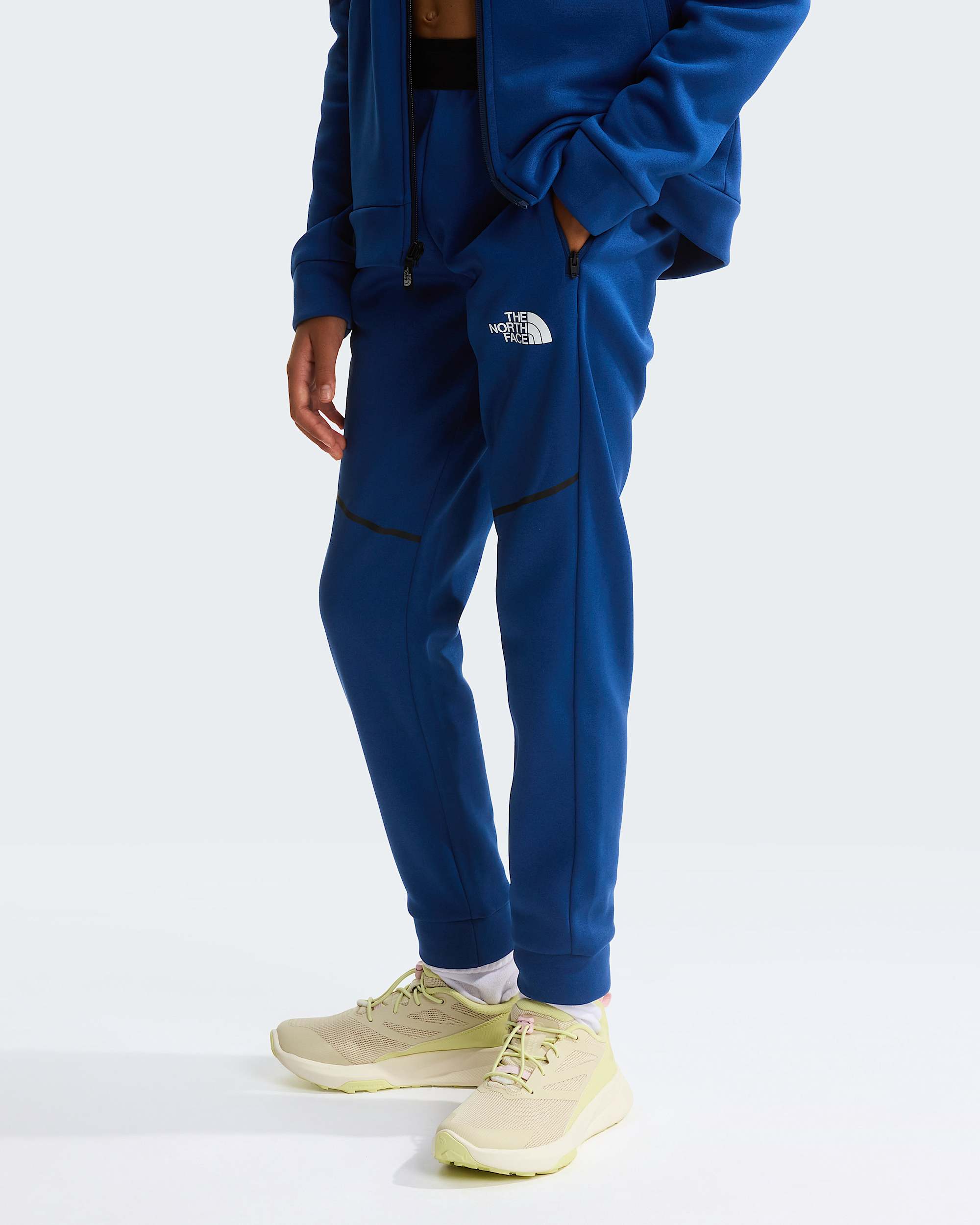 Teens Mountain Athletics Joggers TNF ALT7