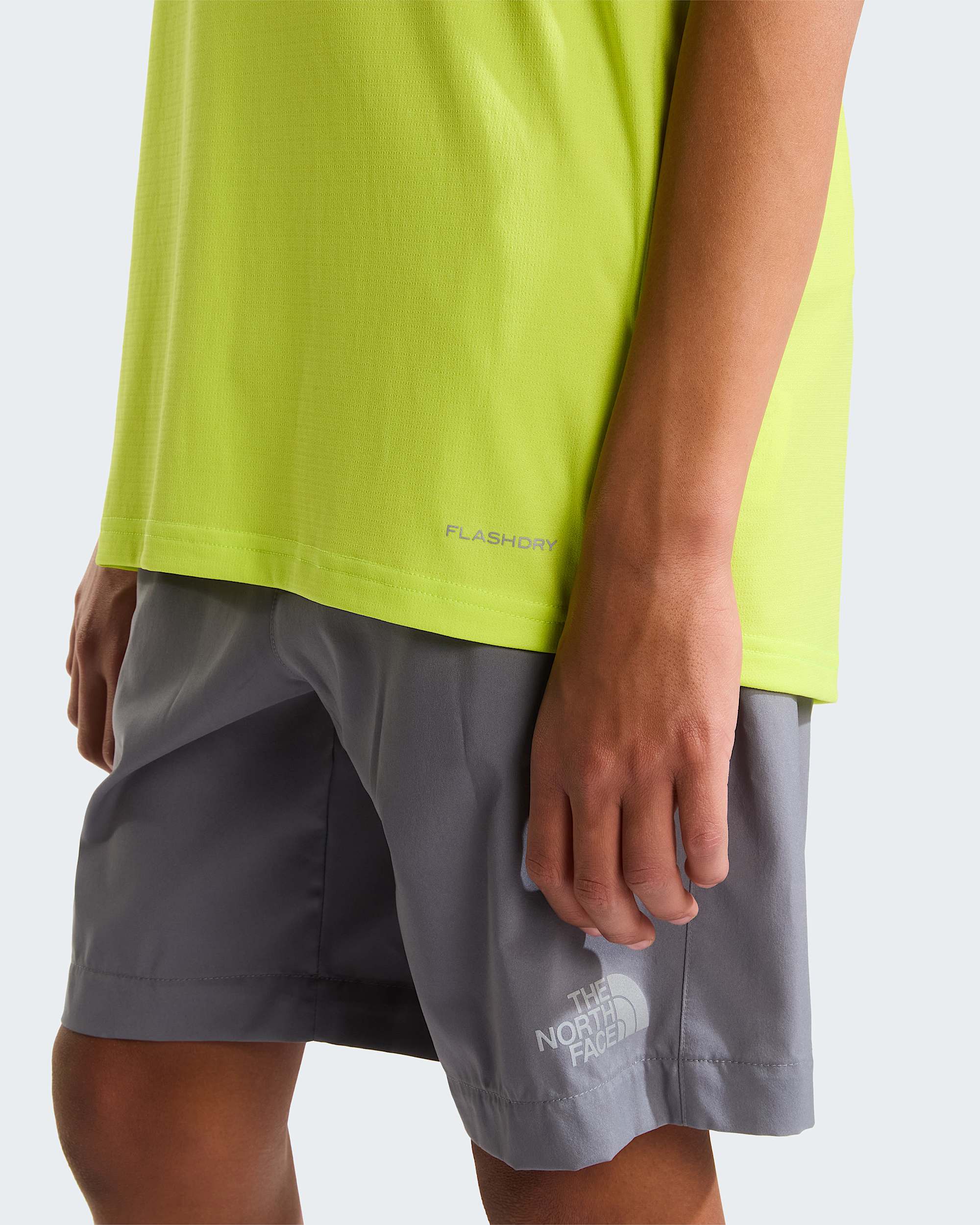Teens Mountain Athletics TShirt TNF alt5