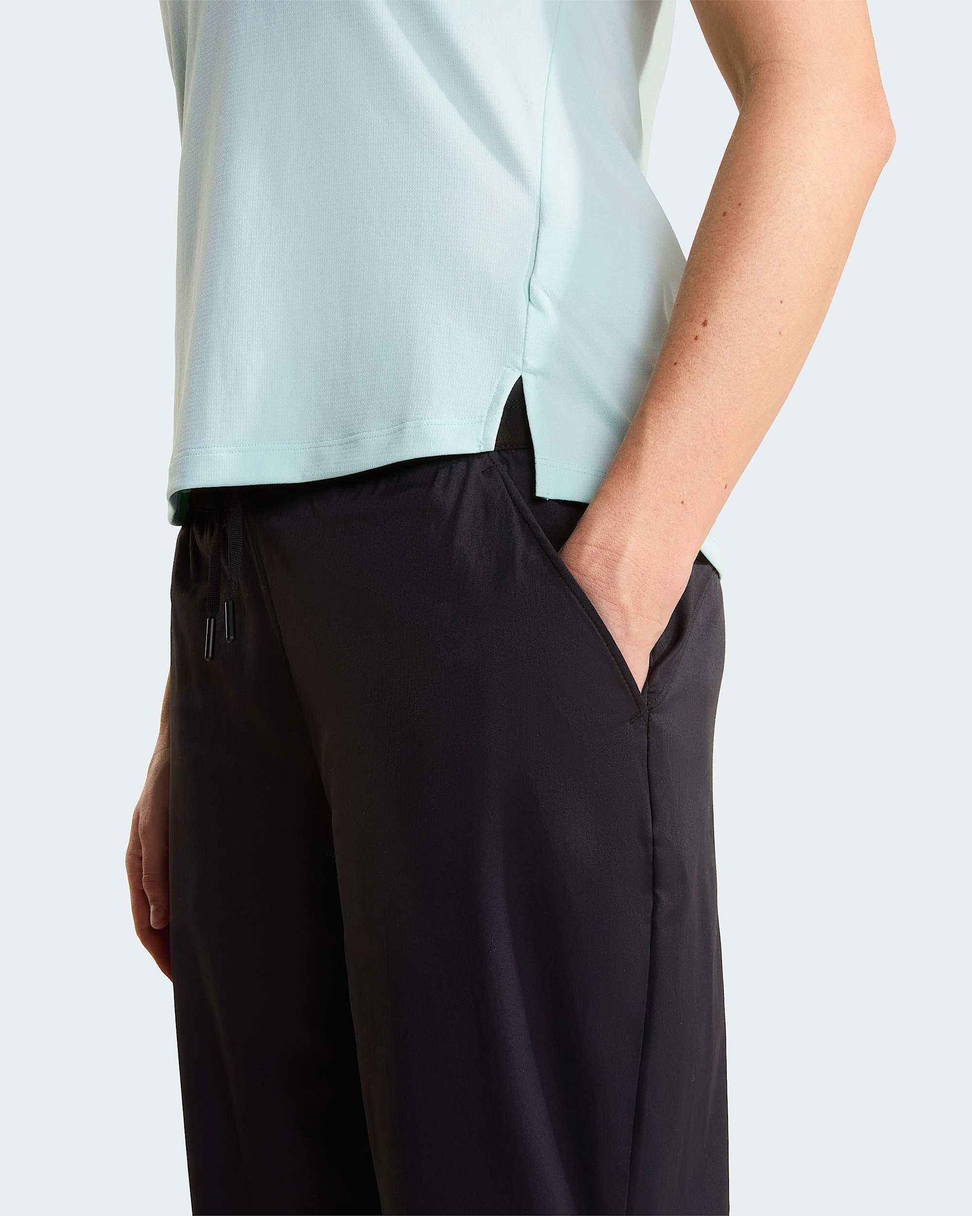 Womens Aphrodite Arise Ankle Trousers TNF ALT4