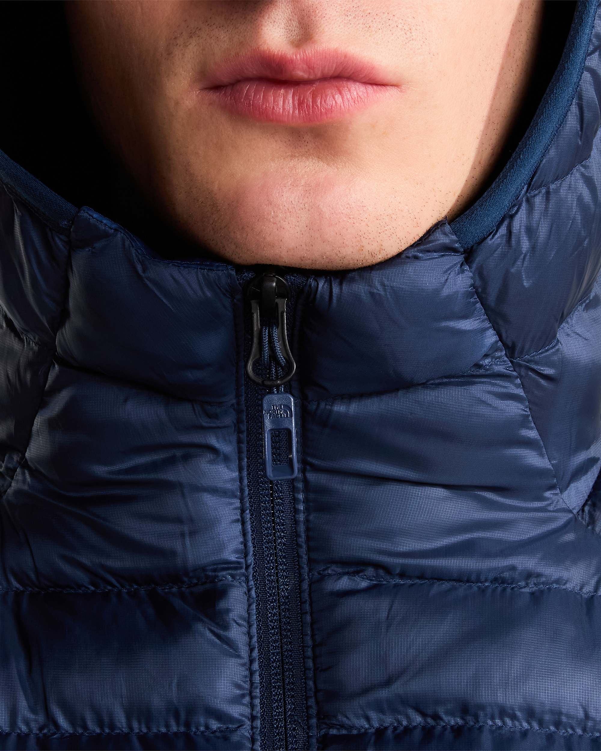 Mens Huila Synthetic Insulation Hooded Jacket TNF Summit Navy ALT6