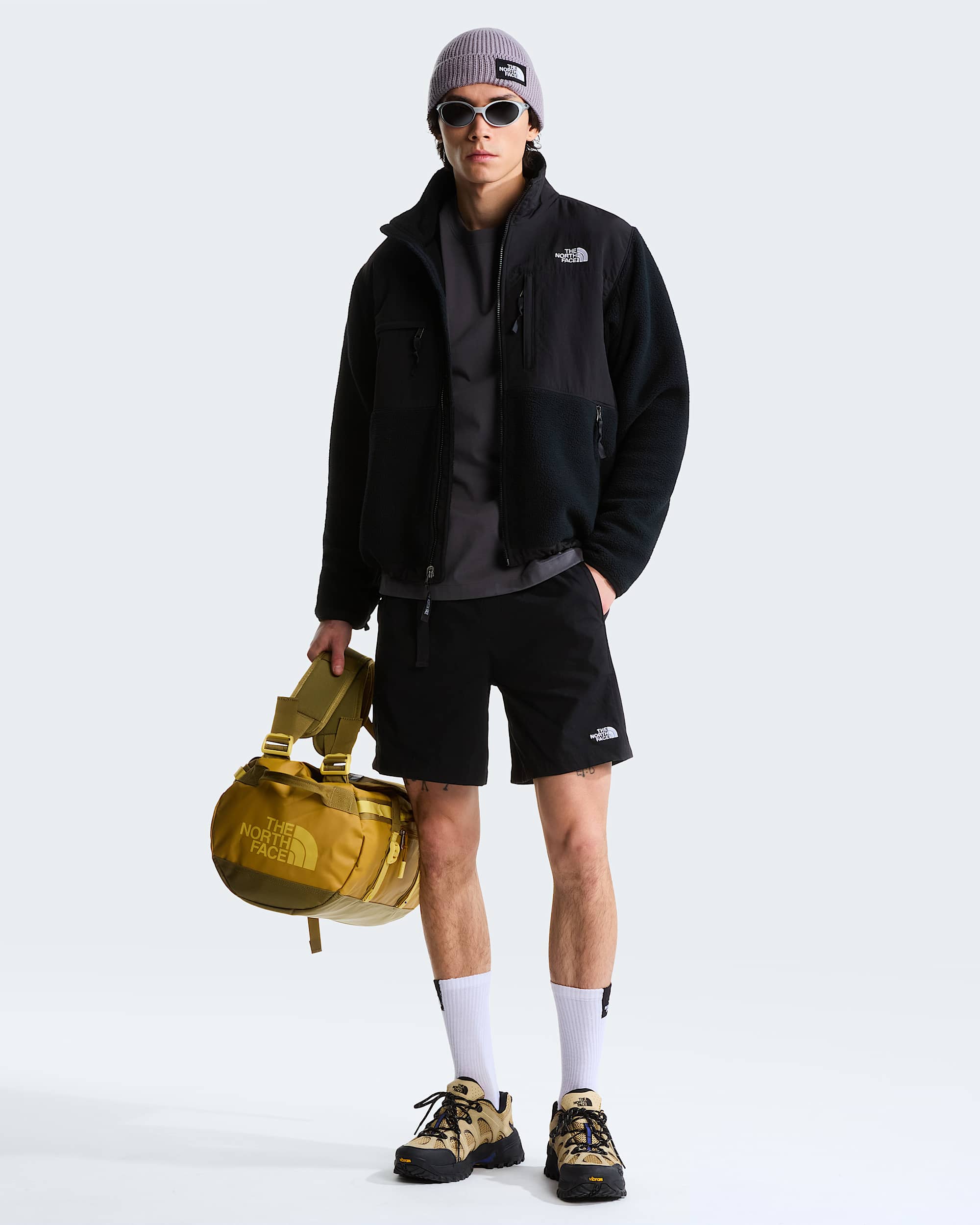 Mens Retro Denali Jacket TNF ALT1
