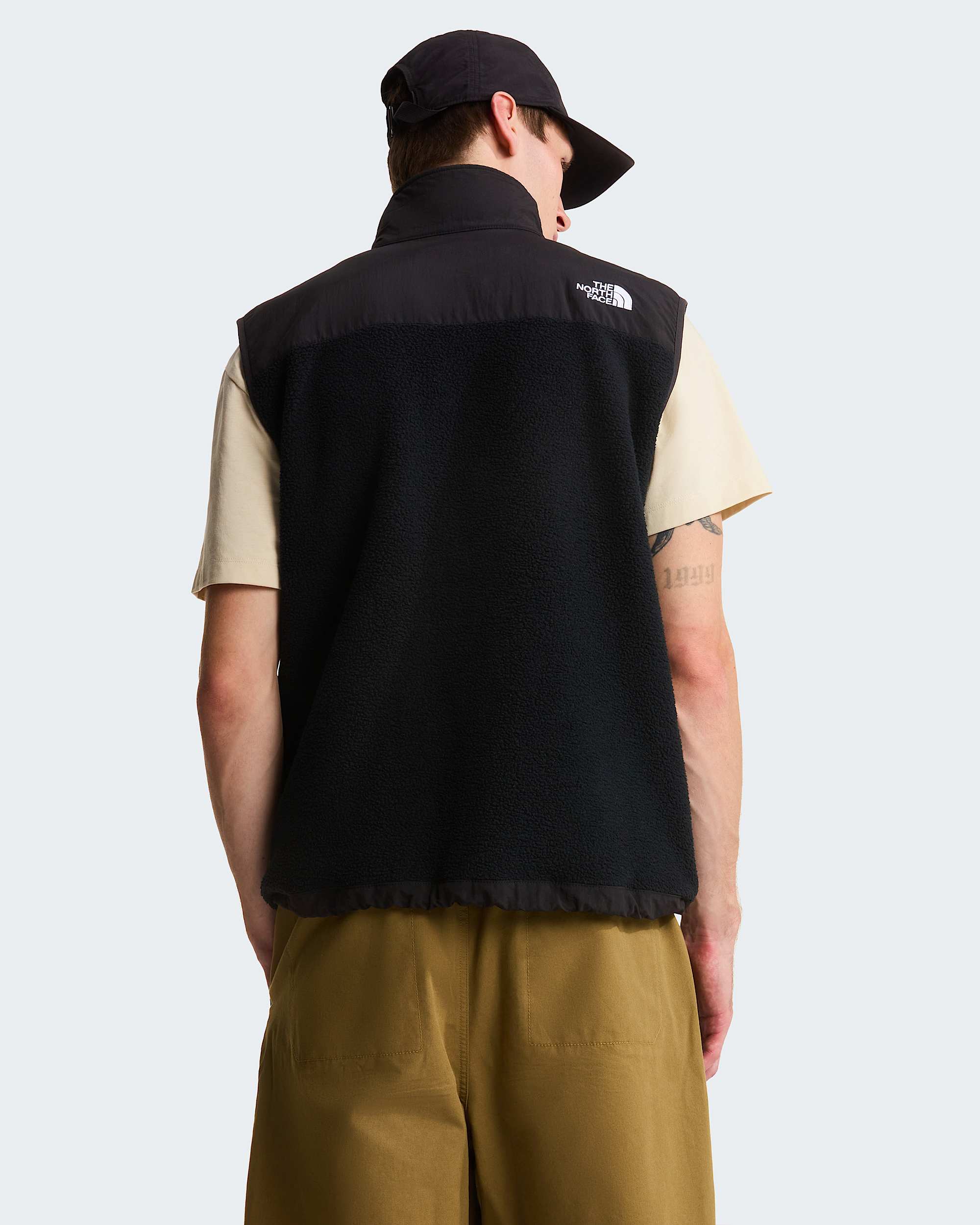 Mens Retro Denali Gilet TNF ALT3