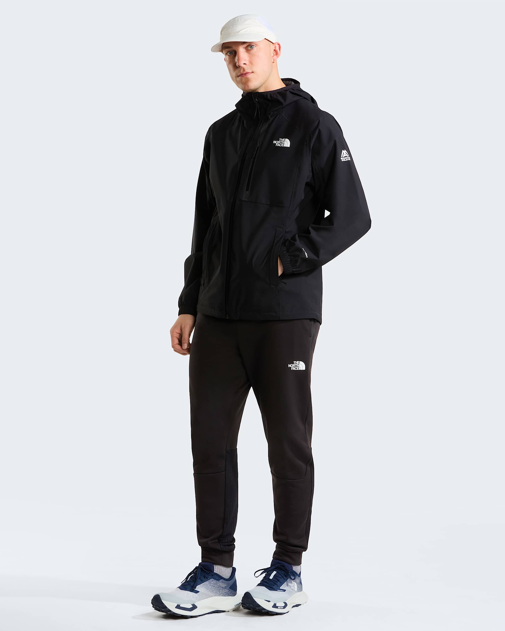 Mens Mountain Athletics Fleece Joggers TNF ALT1