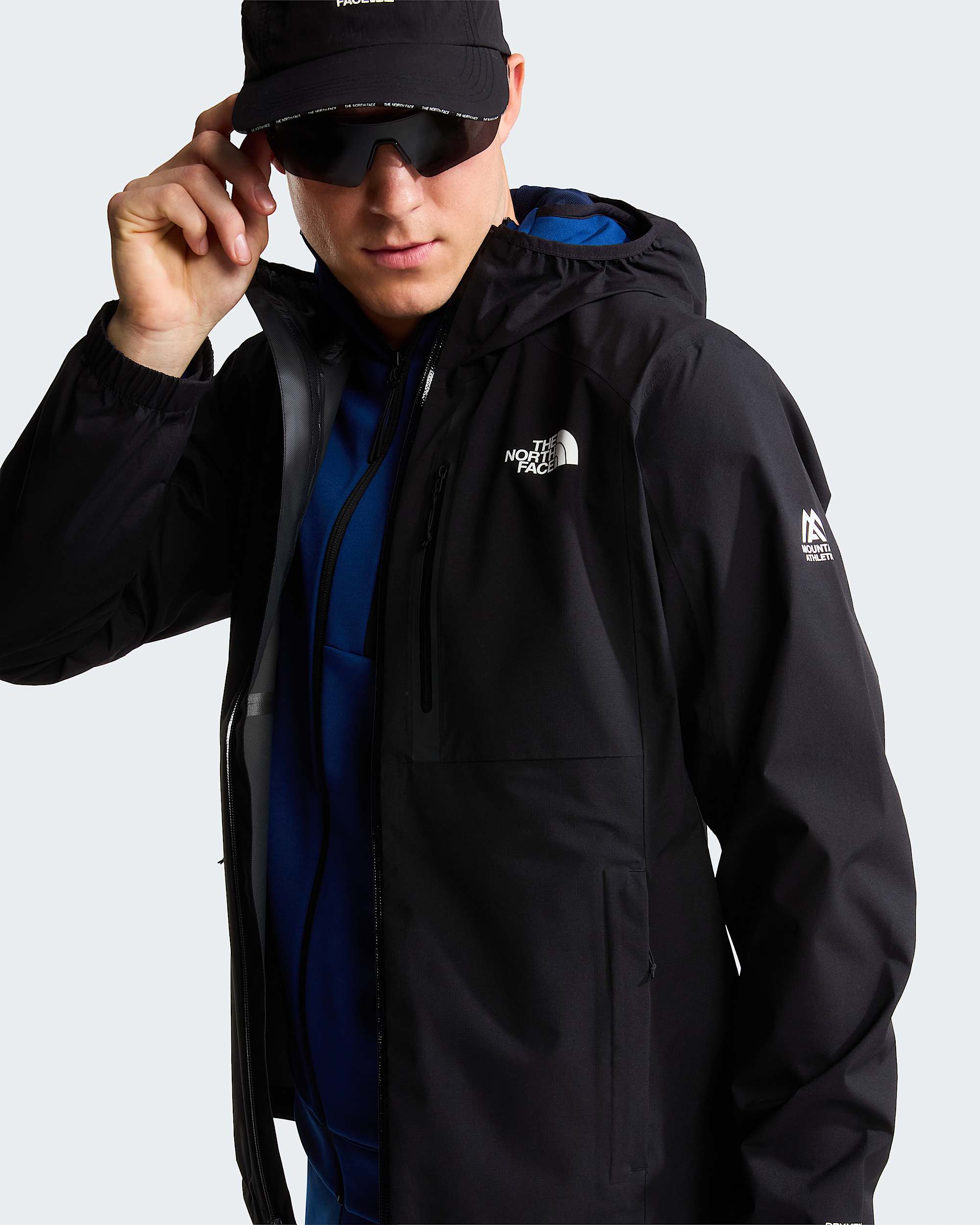 Mens Mountain Athletics Rainlit Hooded Jacket TNF ALT8