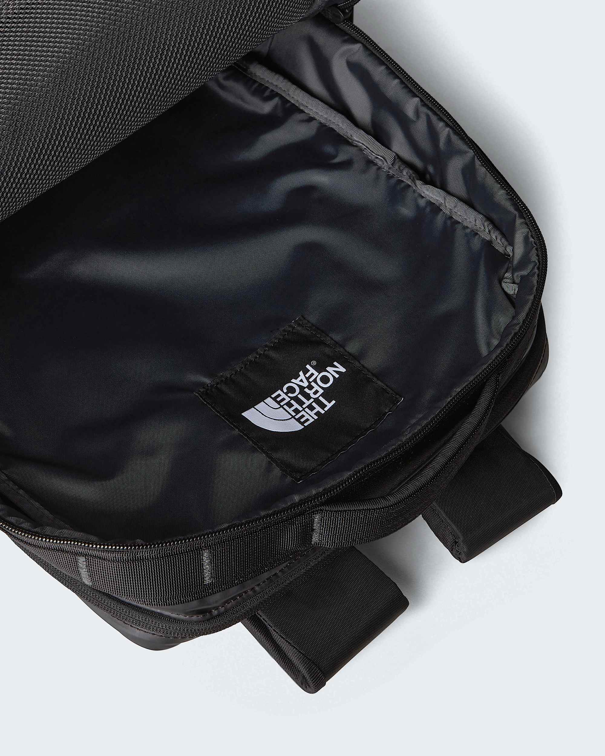 Base Camp Voyager Daypack TNF ALT6