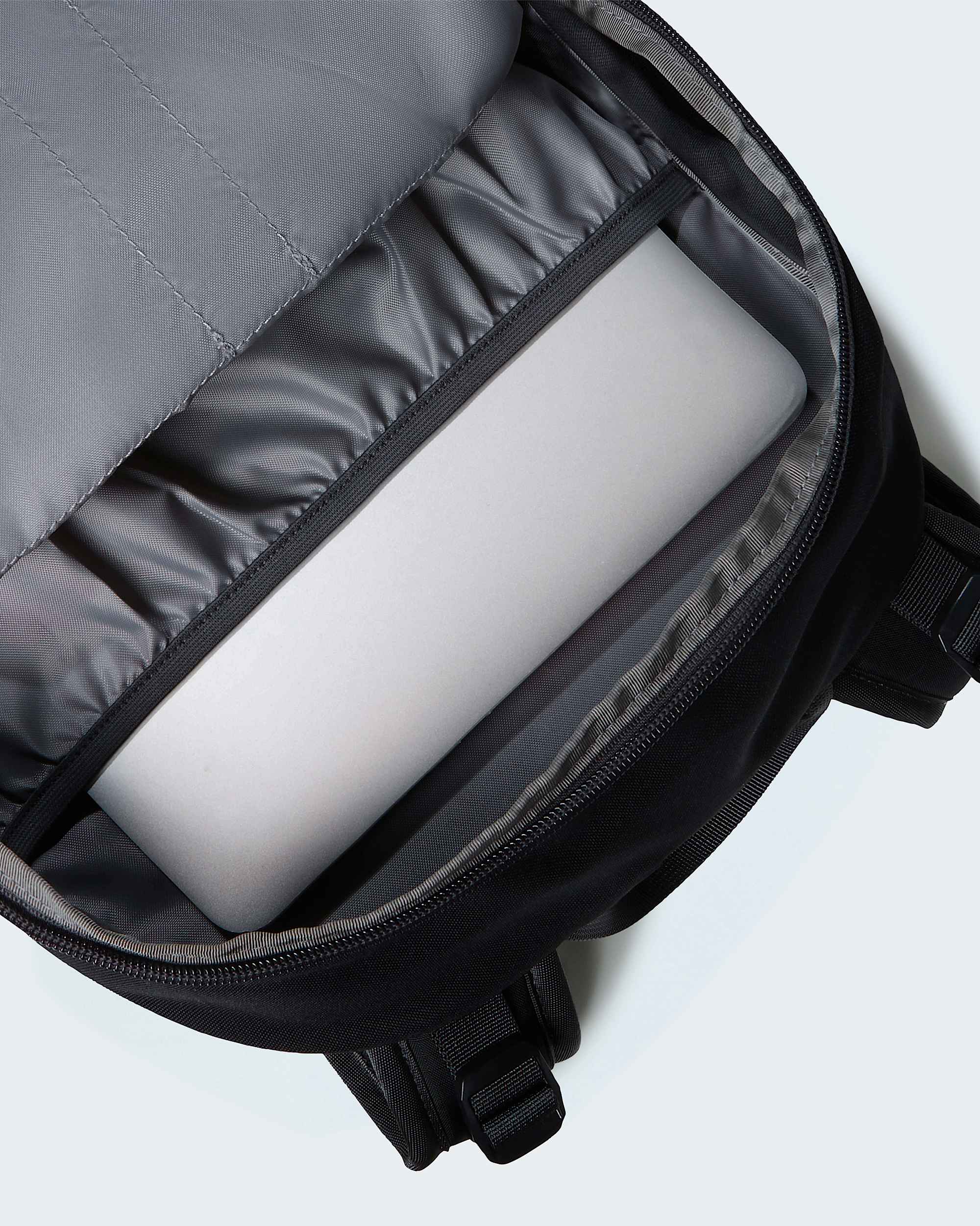 Basin 15Litre Backpack TNF ALT6