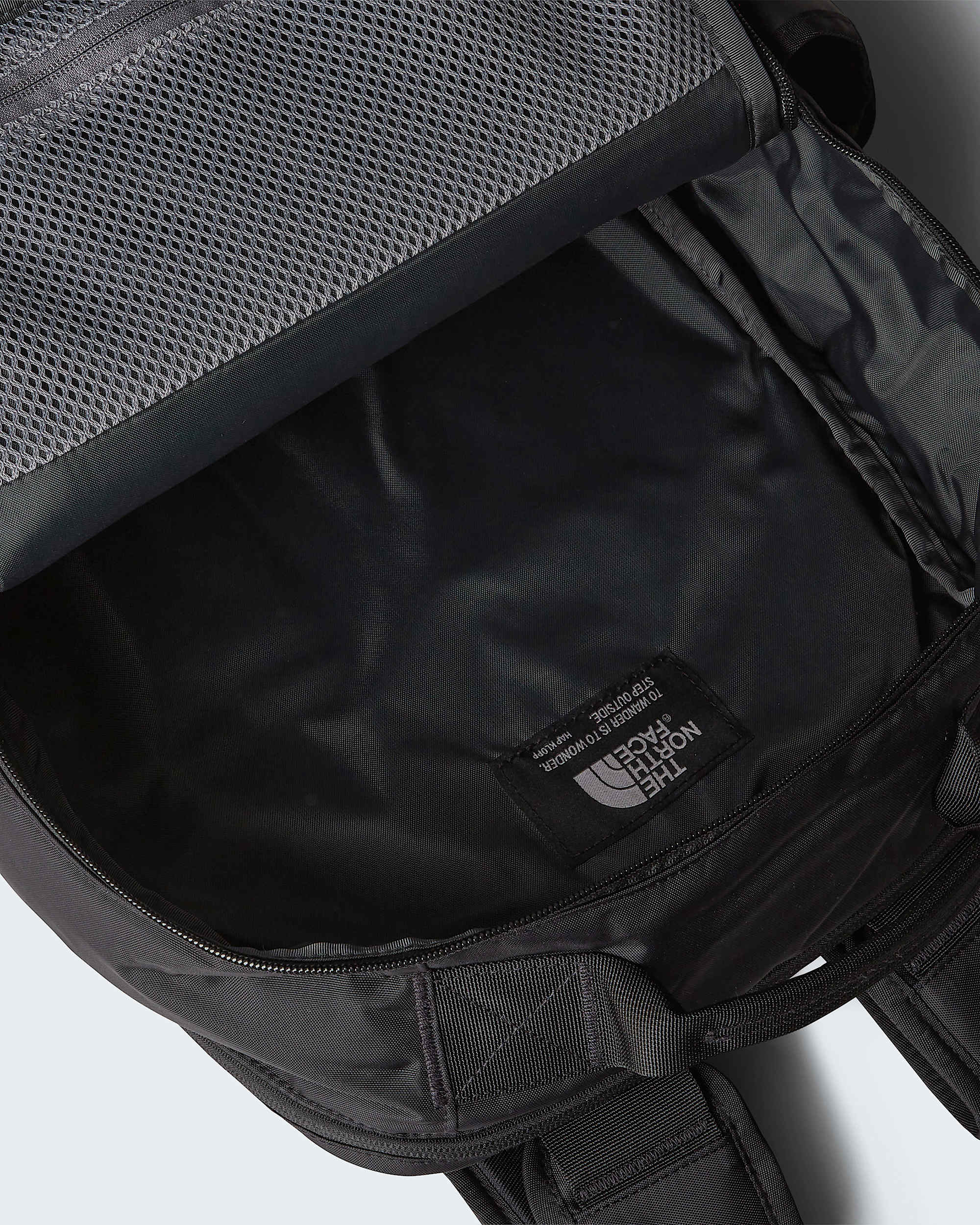 Base Camp Daypack TNF ALT6
