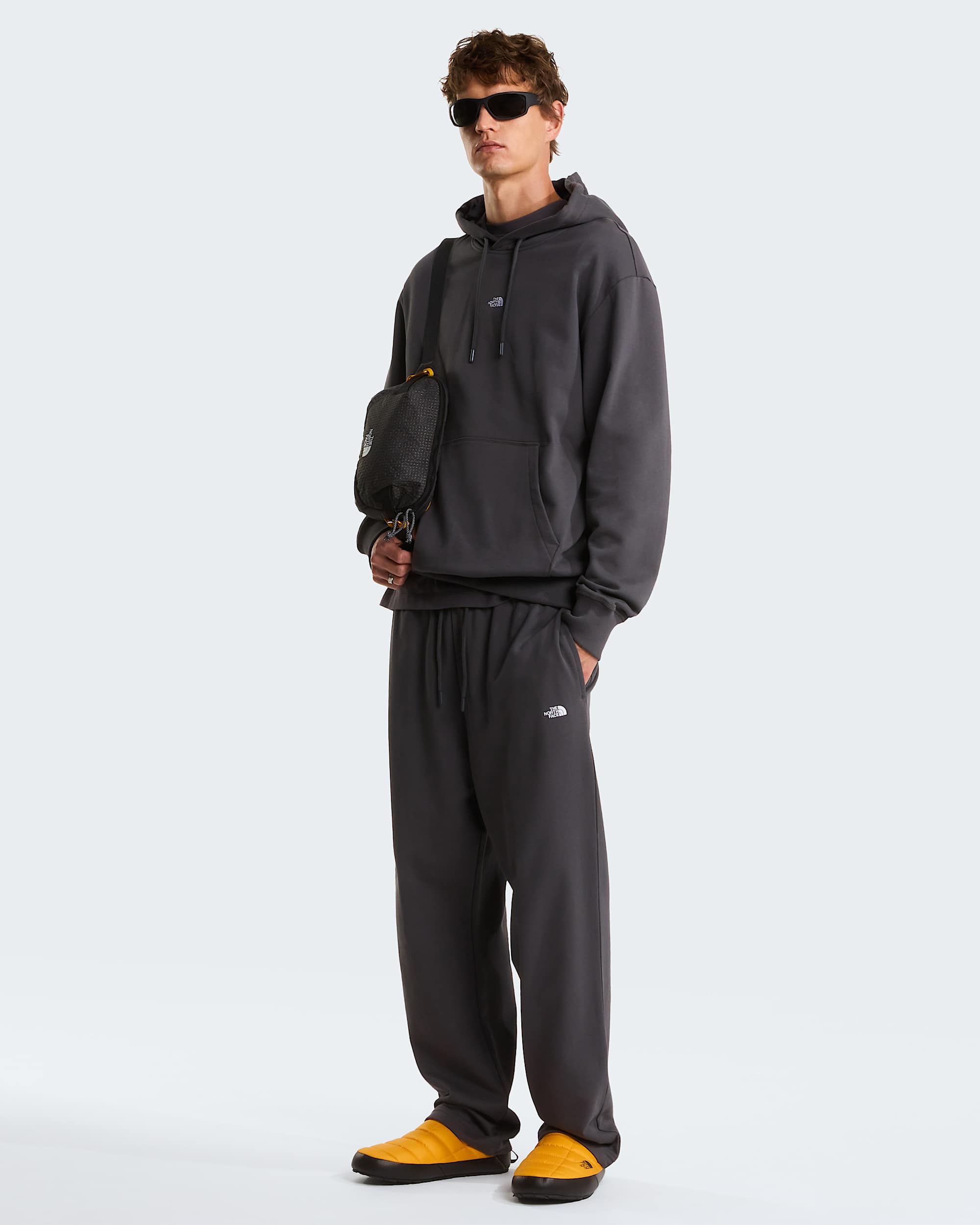 Unisex Essential Light Relaxed Hoodie TNF ALT3