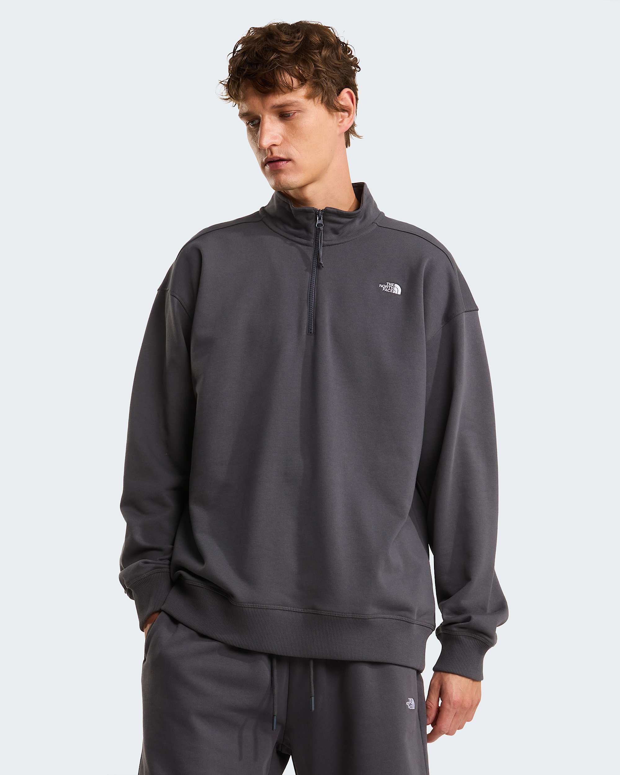 Essential leicht  relaxt geschnittenes Sweatshirt mit 14langem RV in Unisex TNF Anthracite Grey ALT2