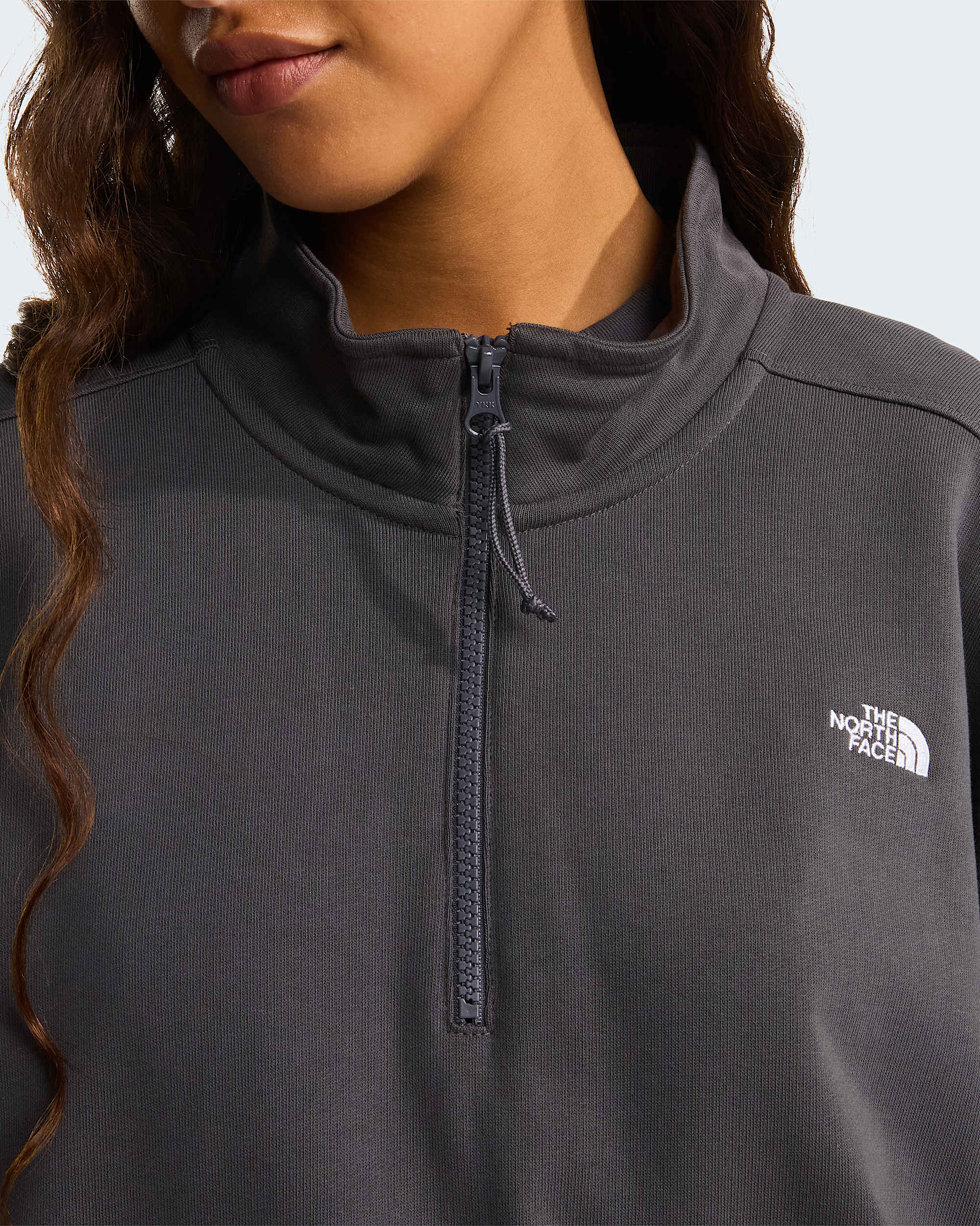Essential leicht  relaxt geschnittenes Sweatshirt mit 14langem RV in Unisex TNF Anthracite Grey ALT12