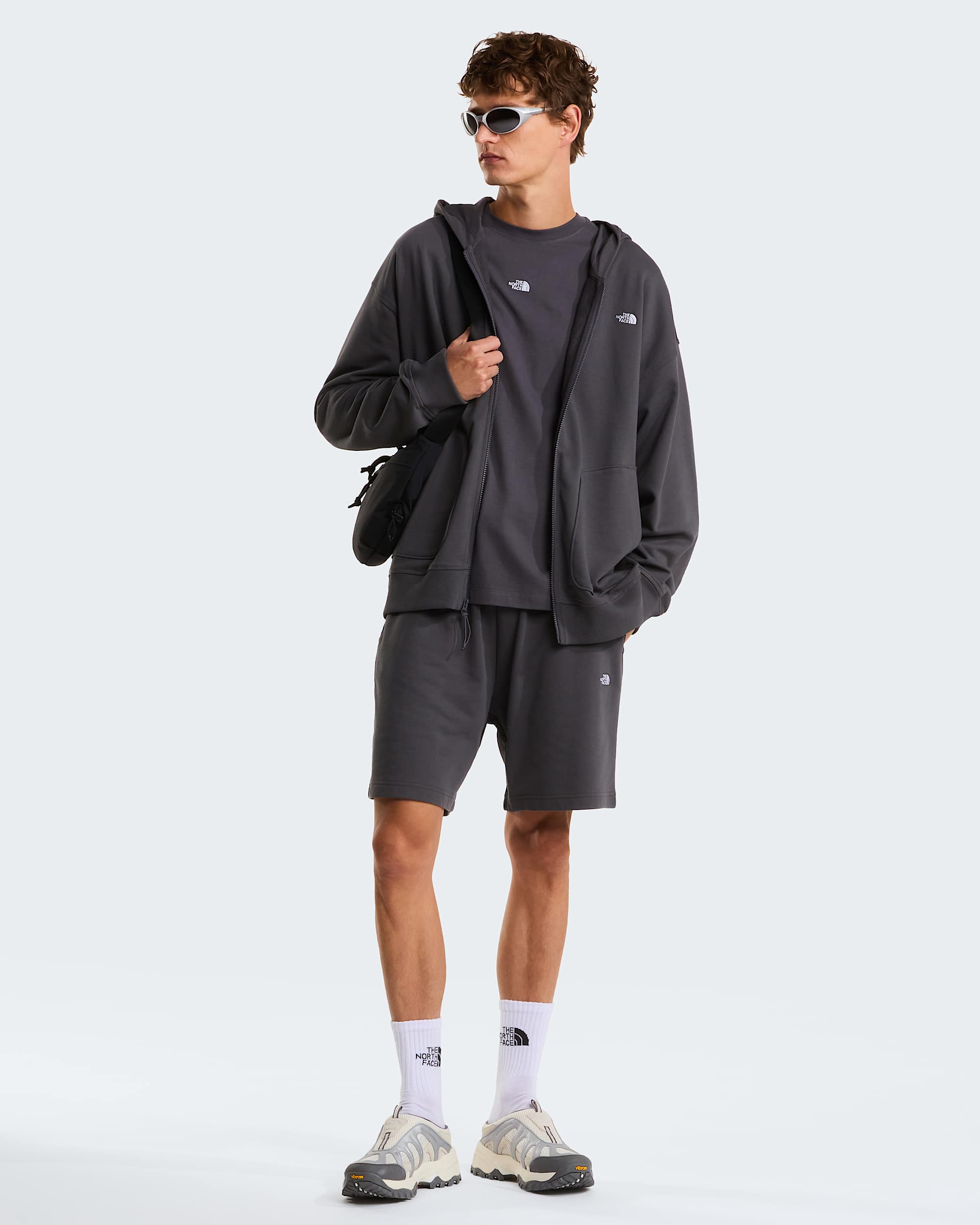Essential Kapuzenpulli in Oversize und Unisex TNF Anthracite Grey ALT3