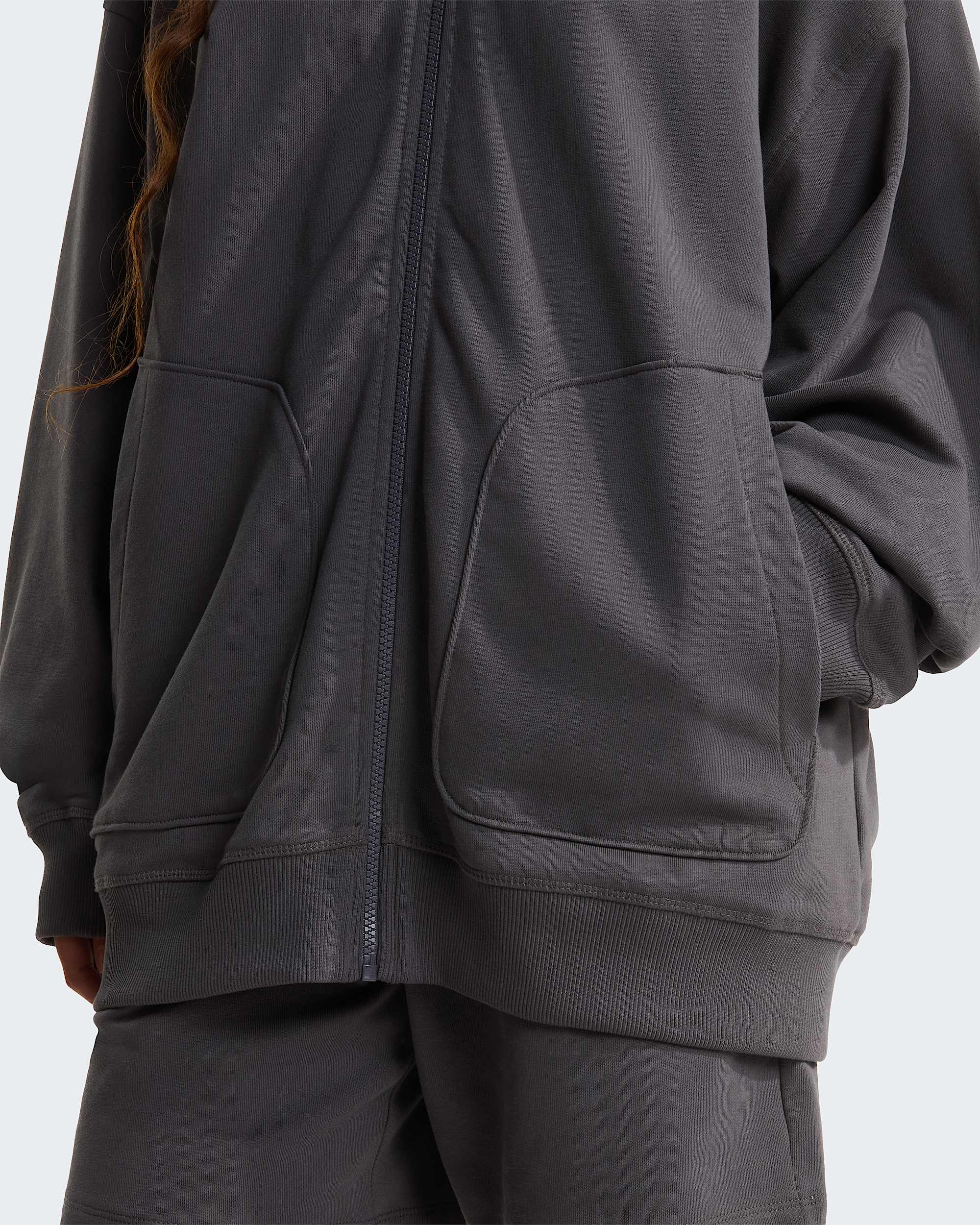Essential Kapuzenpulli in Oversize und Unisex TNF Anthracite Grey ALT16