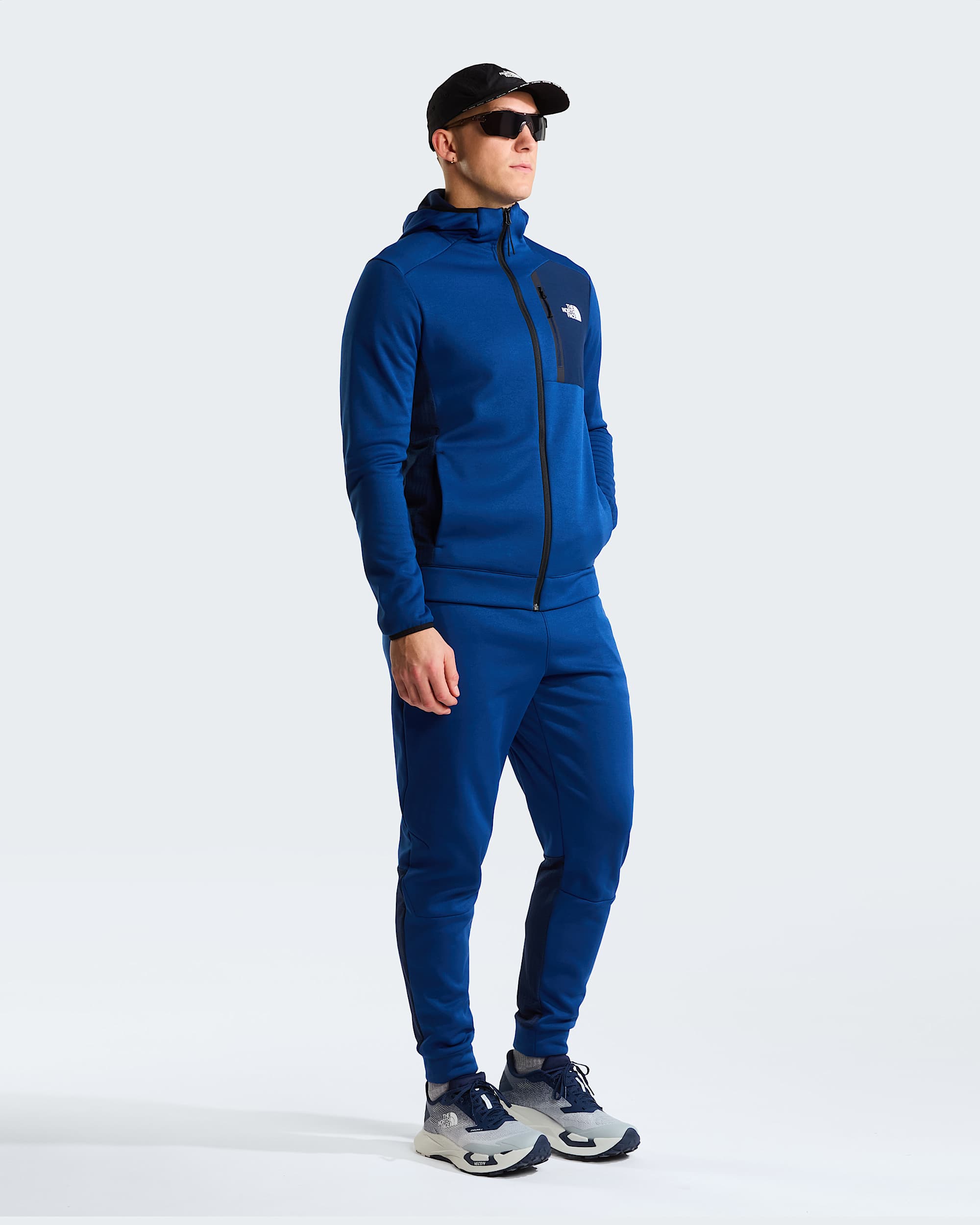 Mens Mountain Athletics Fleece Joggers TNF Estate BlueSummit NavySummit Navy ALT1