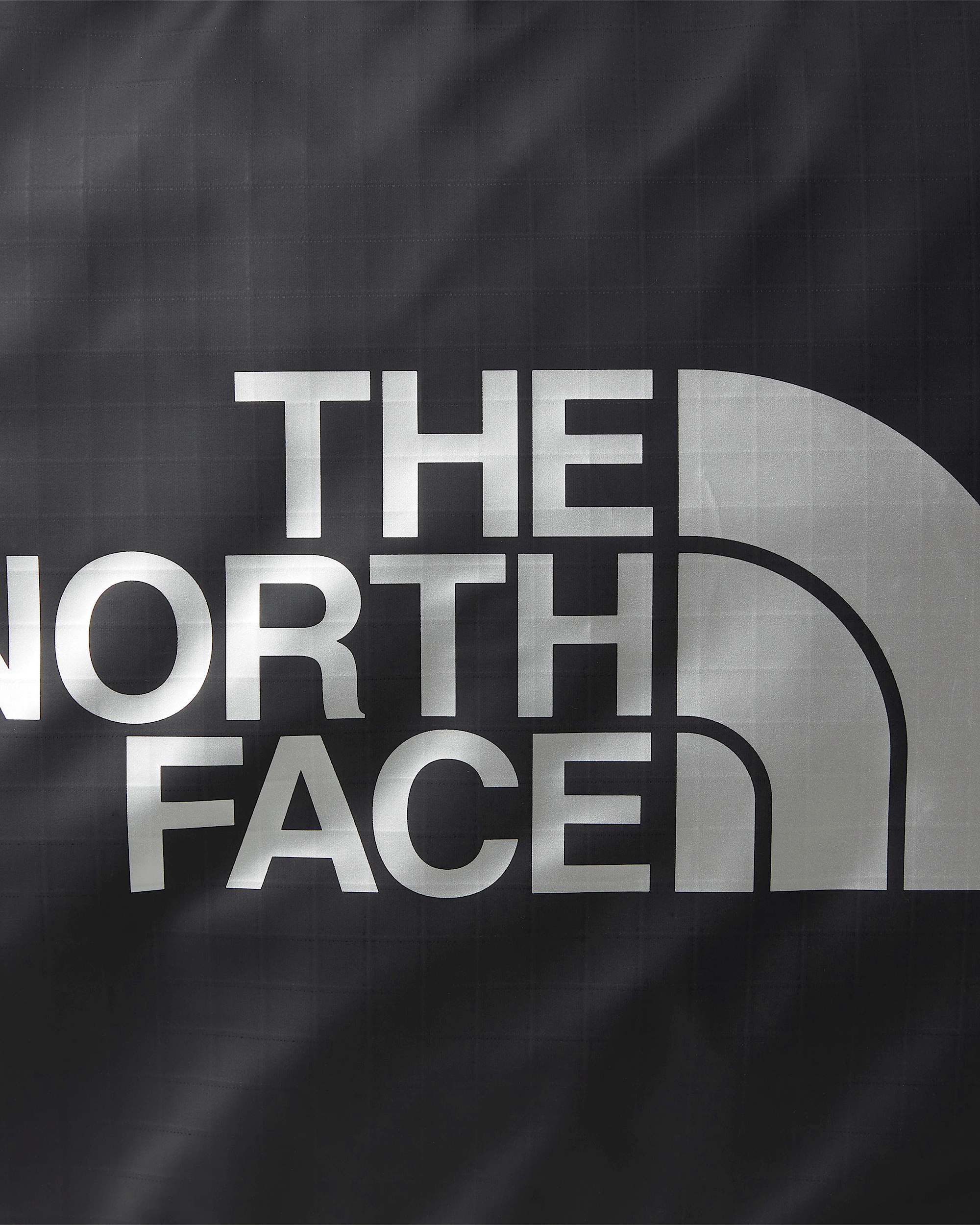 Base Camp Gear Box  Medium TNF ALT5
