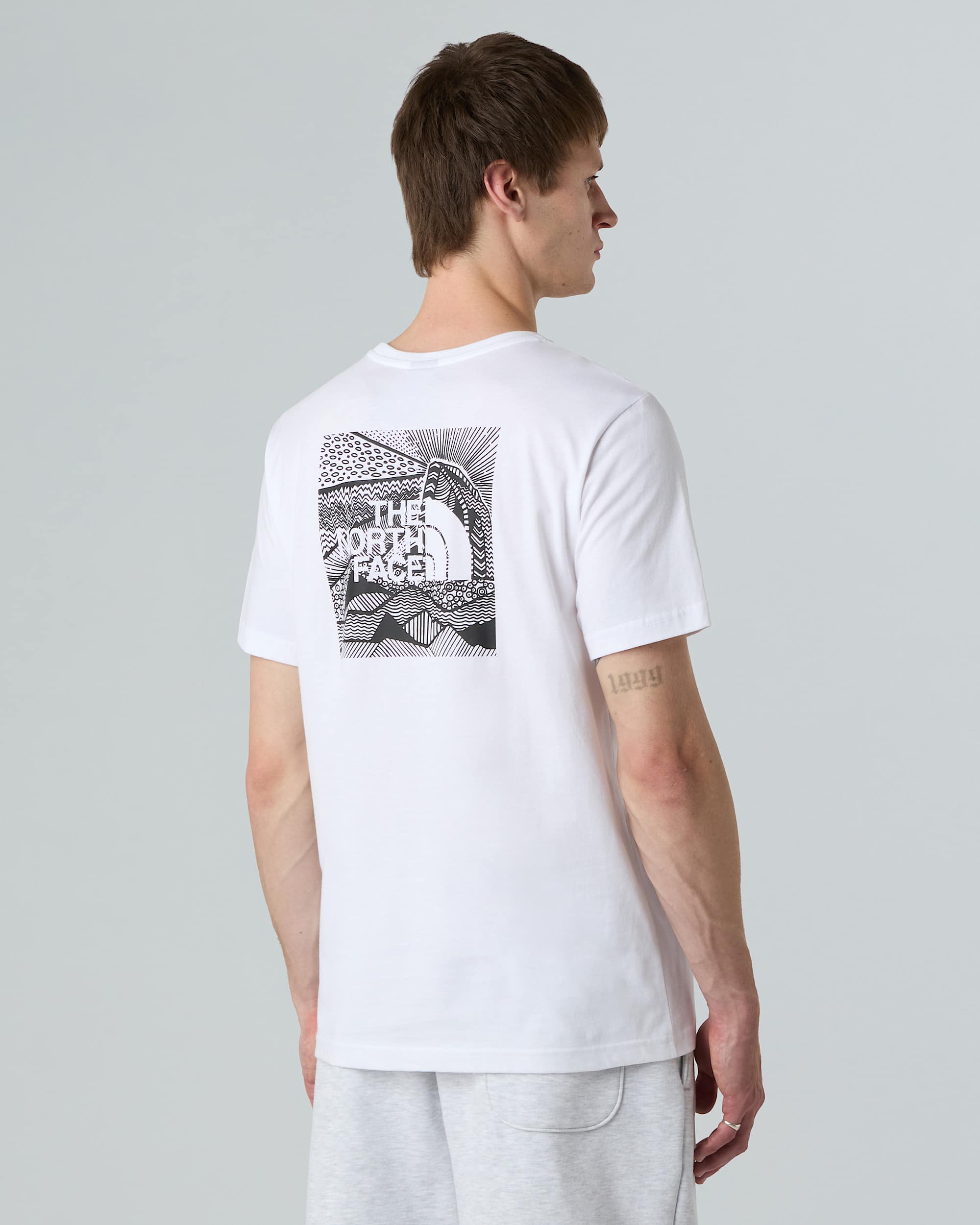 NSE Box Celebration TShirt fr Herren TNF ALT4