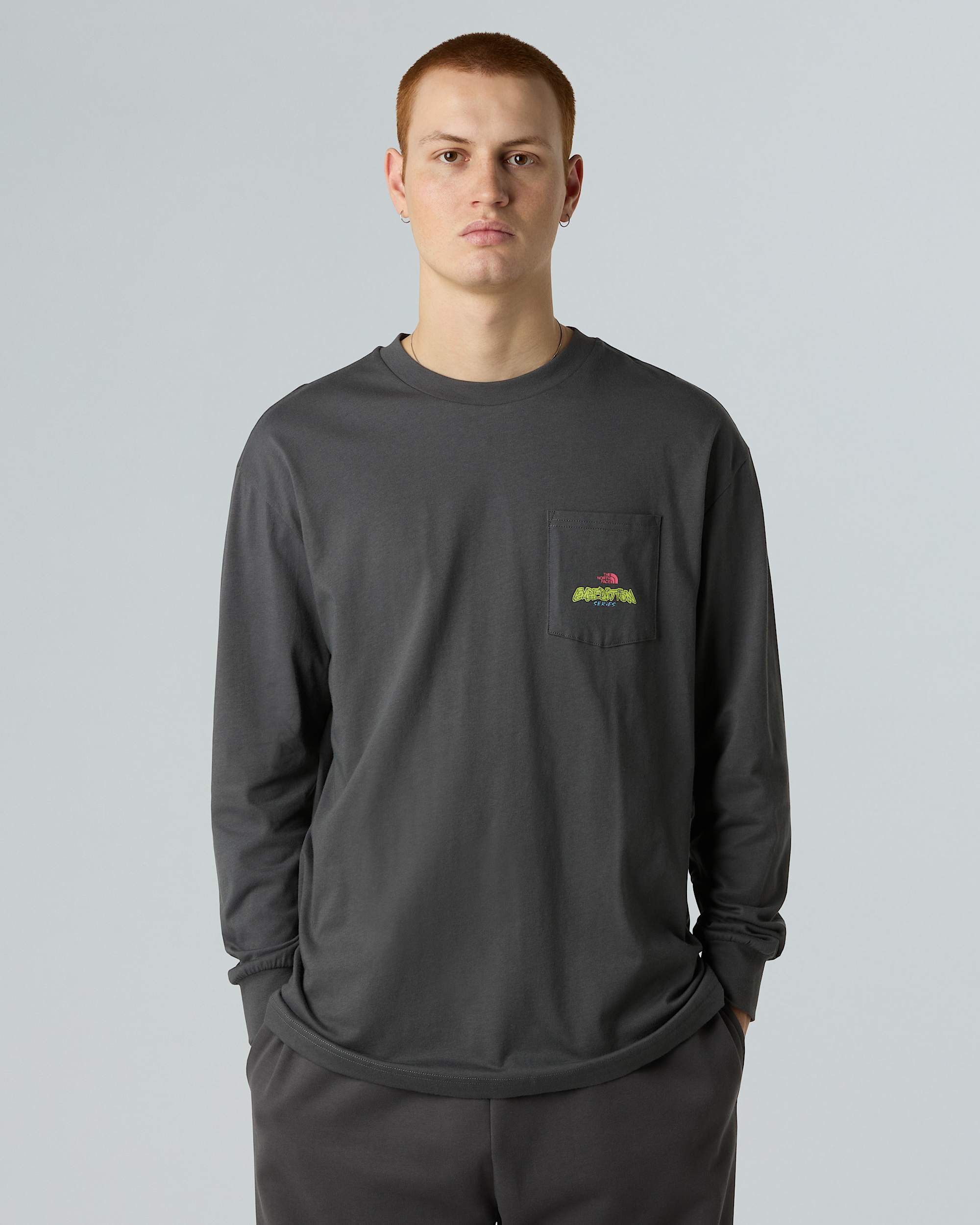 Camiseta holgada de mana larga Expedition Celebration unisex TNF ALT5