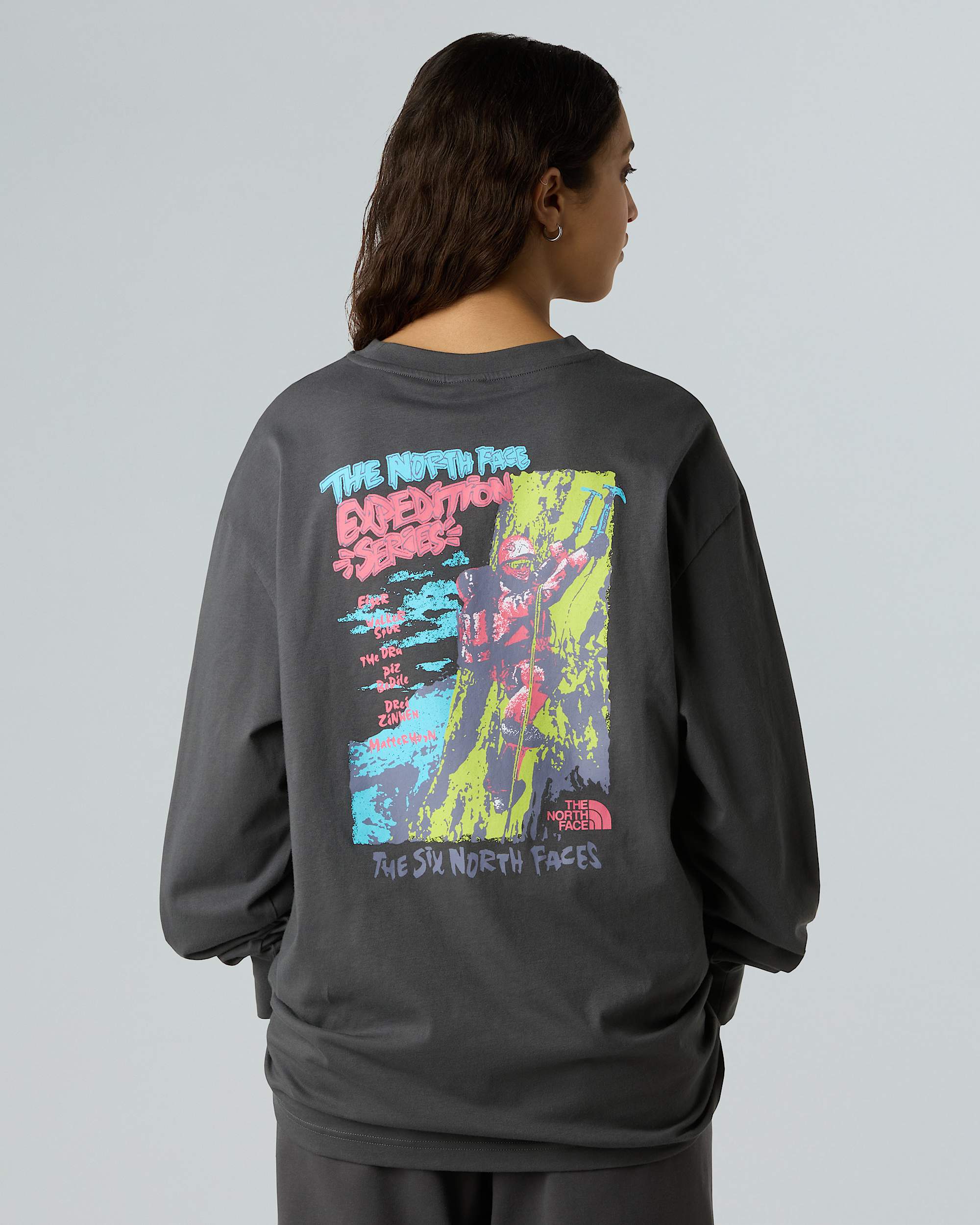 Camiseta holgada de mana larga Expedition Celebration unisex TNF ALT9