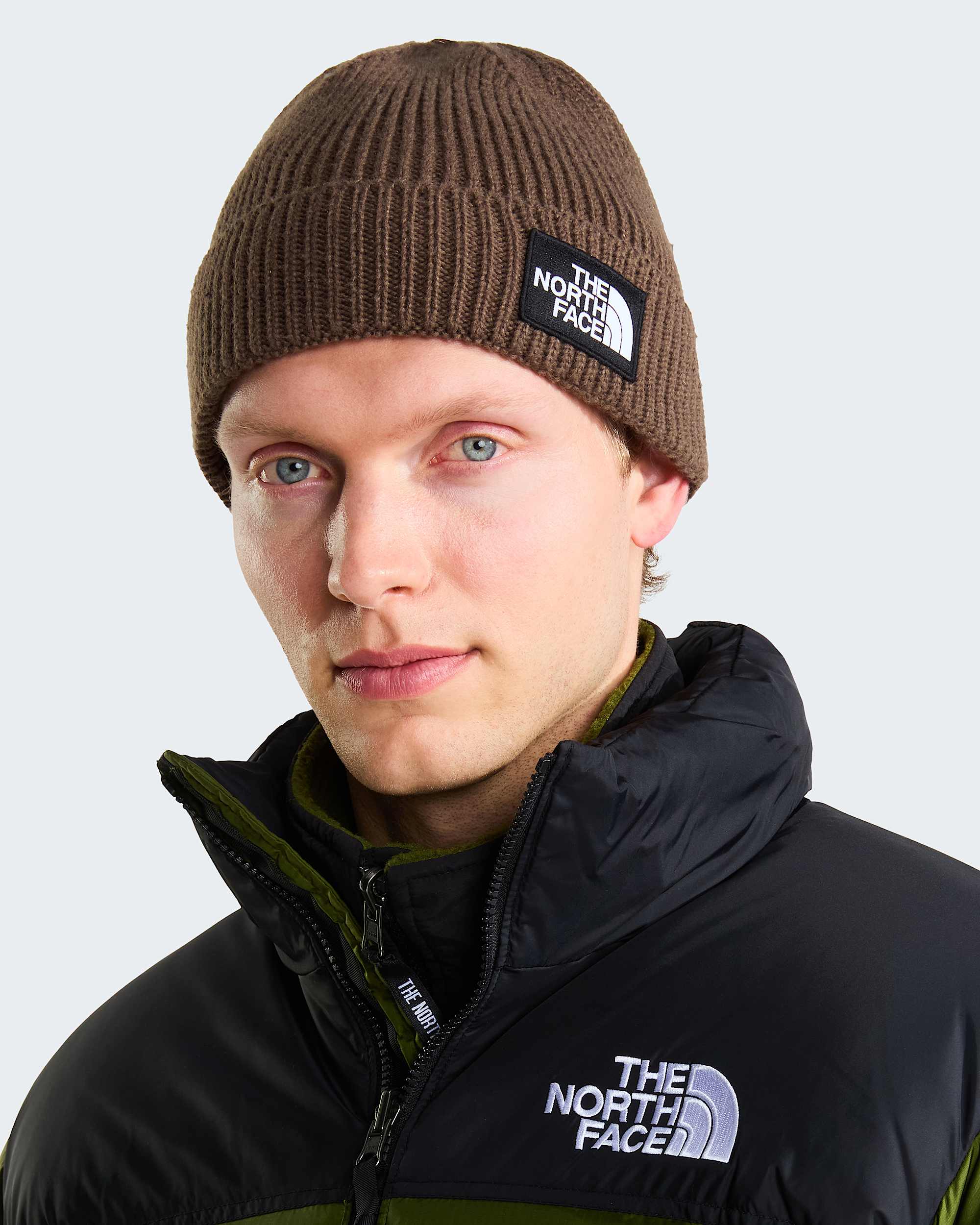 TNF Logo Box Cuffed Beanie TNF ALT1