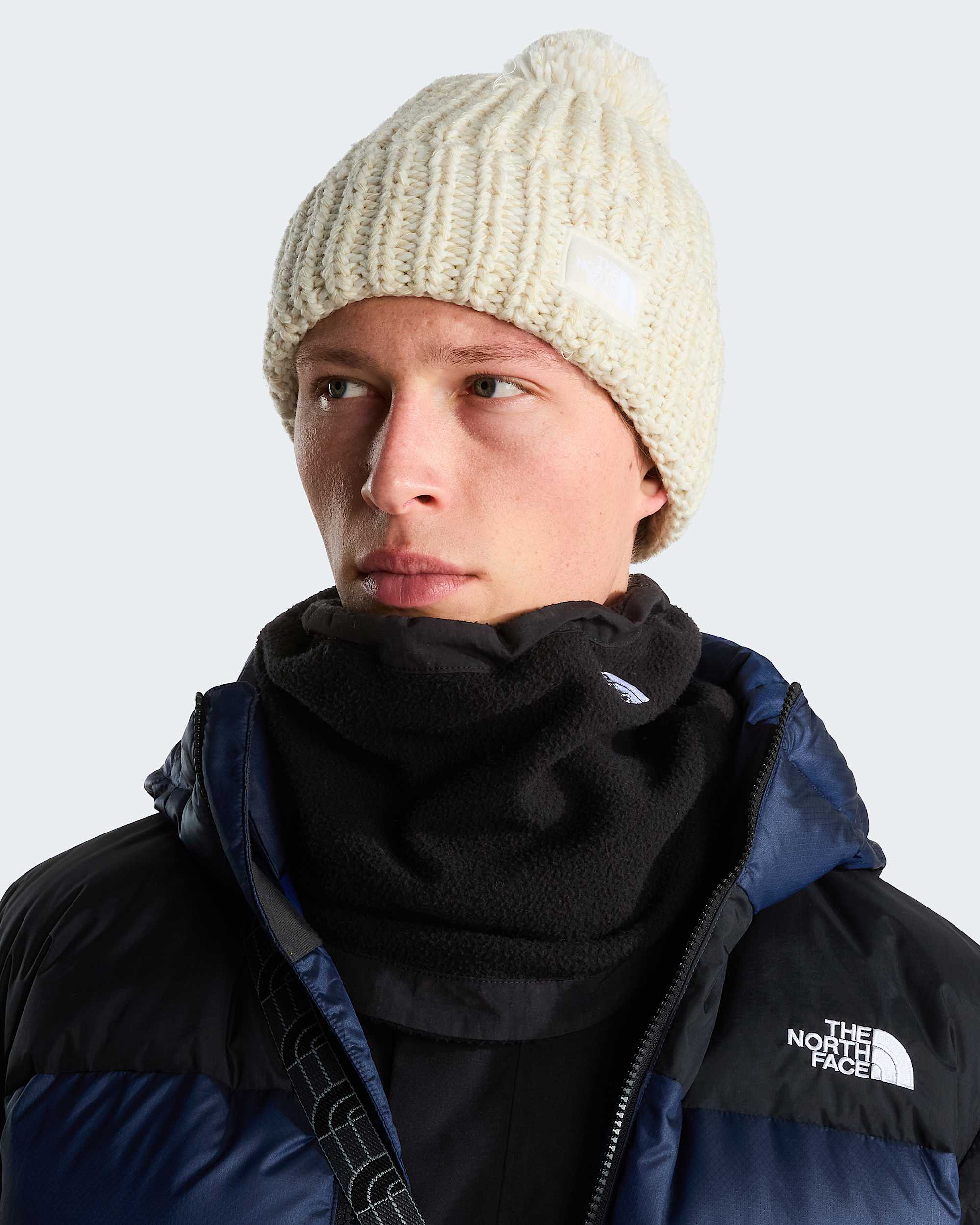 Cosy Chunky Cabin Beanie TNF ALT1