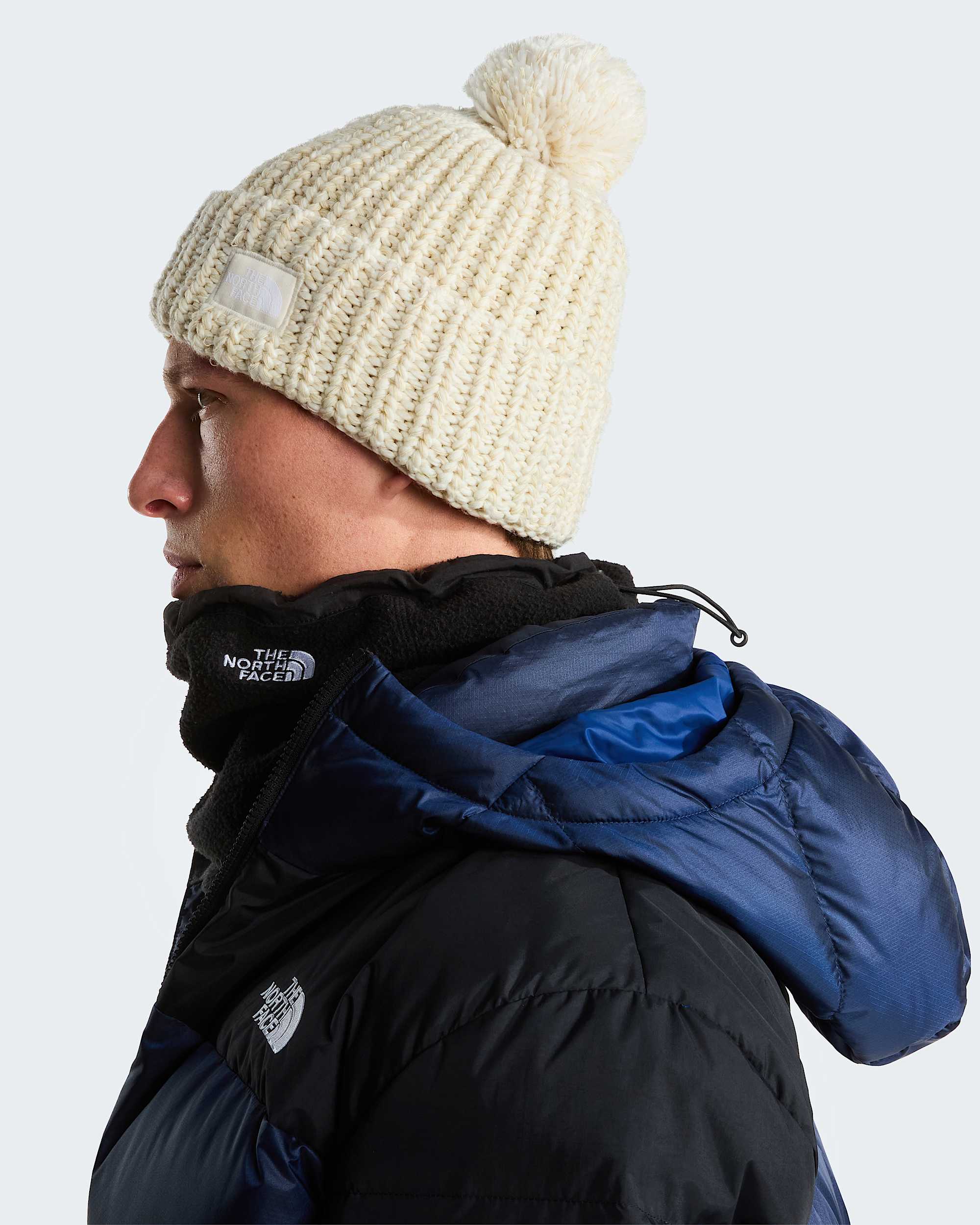 Cosy Chunky Cabin Beanie TNF ALT3
