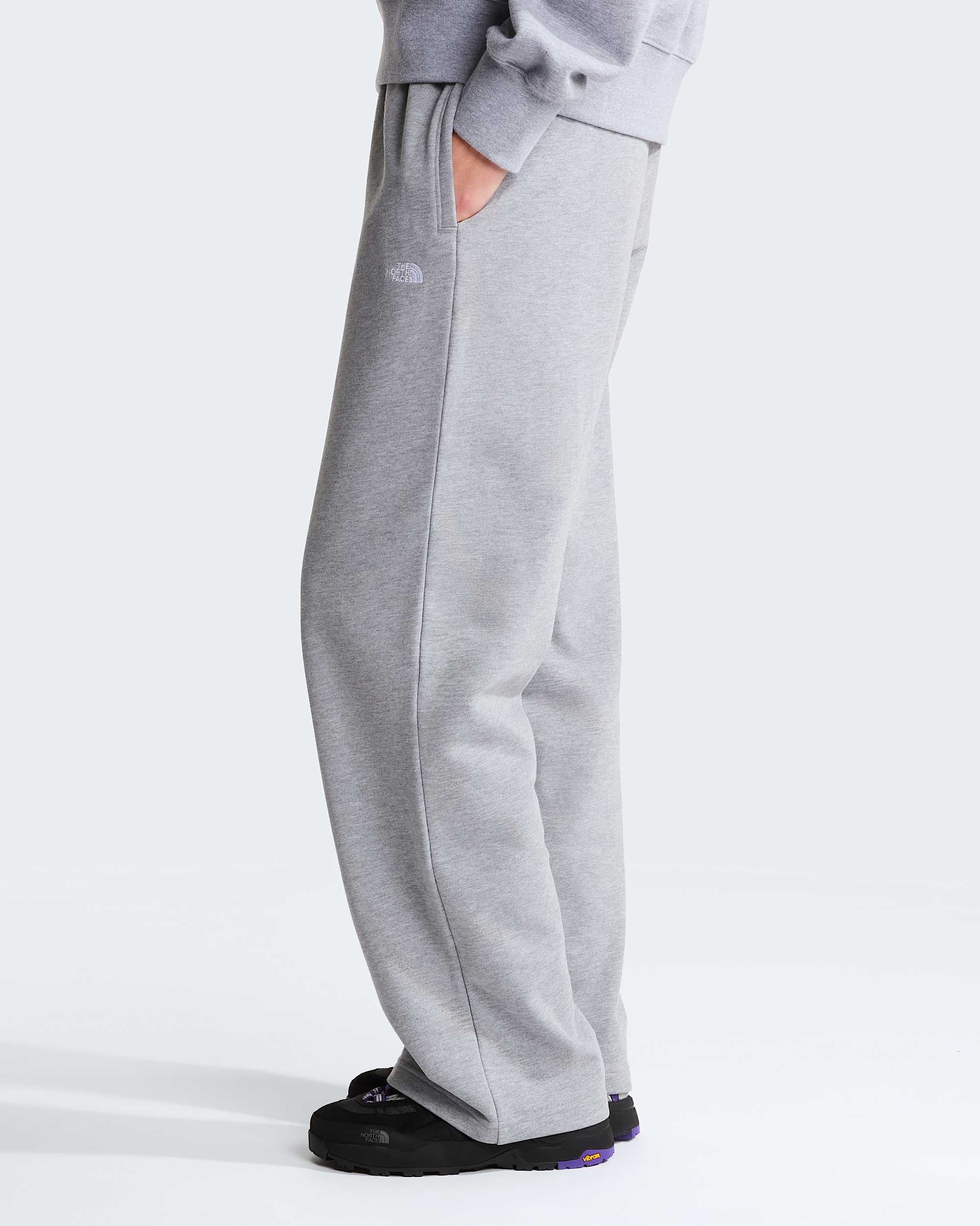 TNF Essential Terry Simple Dome Relaxed Joggingbroek voor heren TNF ALT2