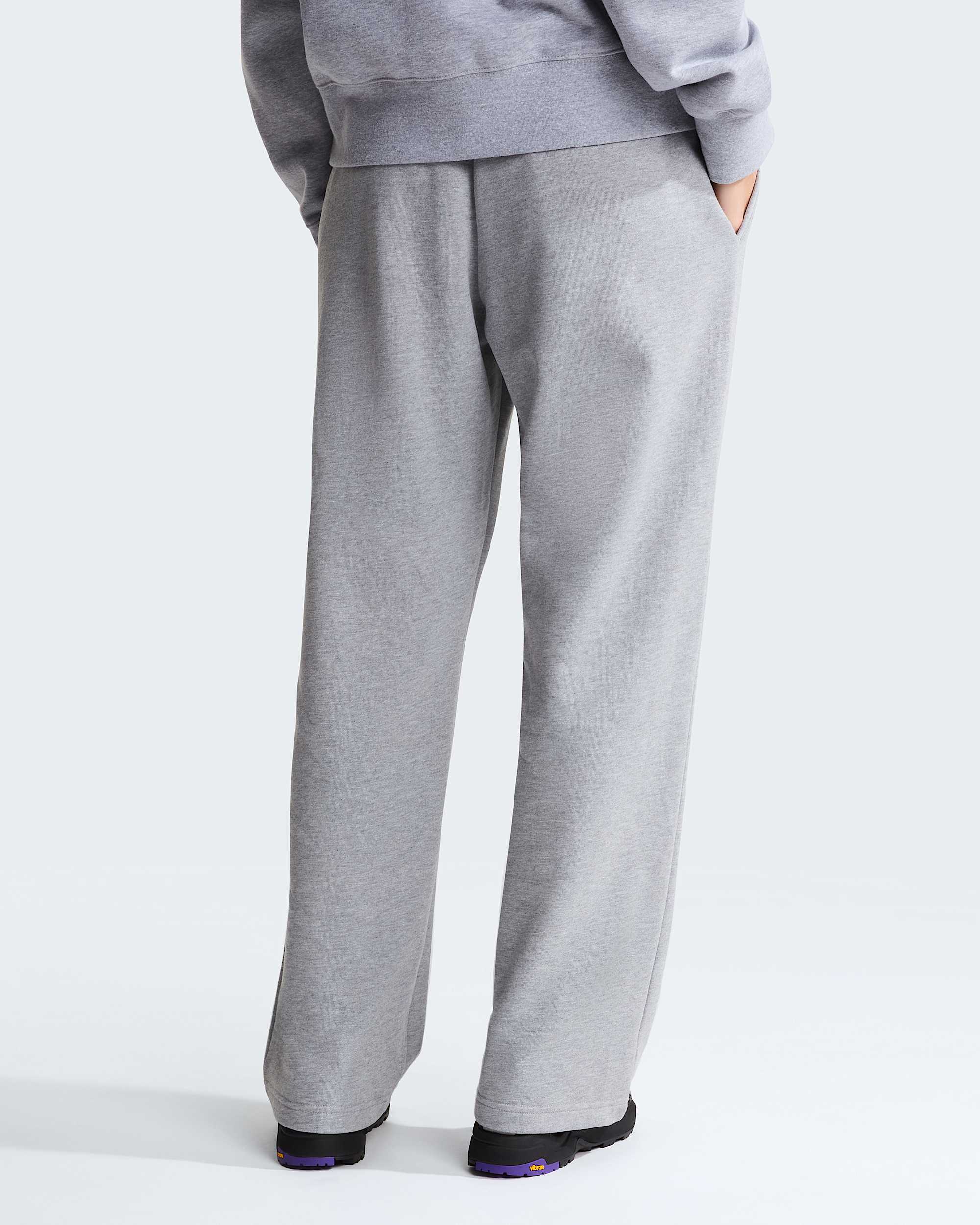 TNF Essential Terry Simple Dome Relaxed Joggingbroek voor heren TNF ALT3