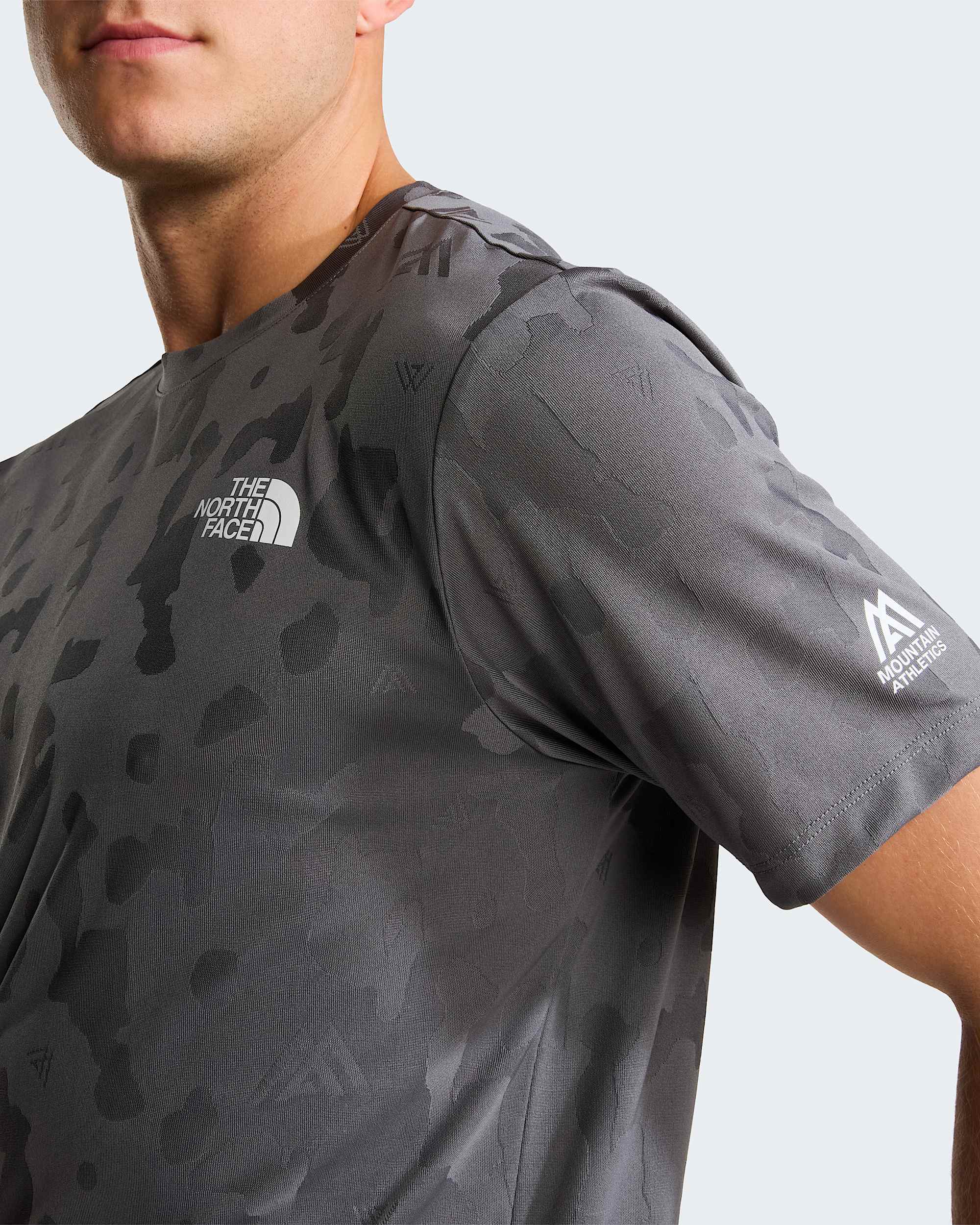 Mens Mountain Athletics TShirt 20 TNF ALT4