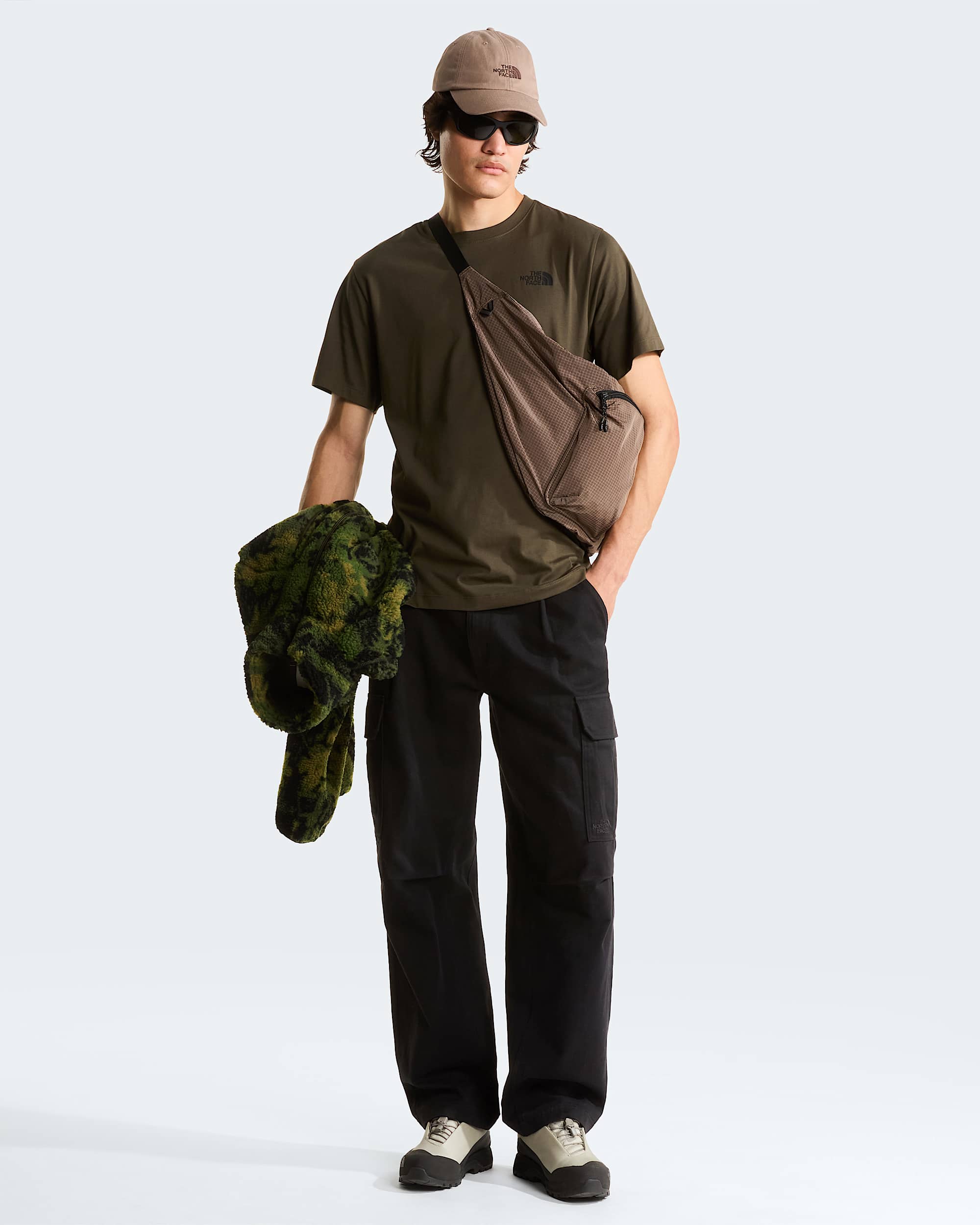Mens Yosemite Oak Box NSE Regular TShirt TNF ALT2