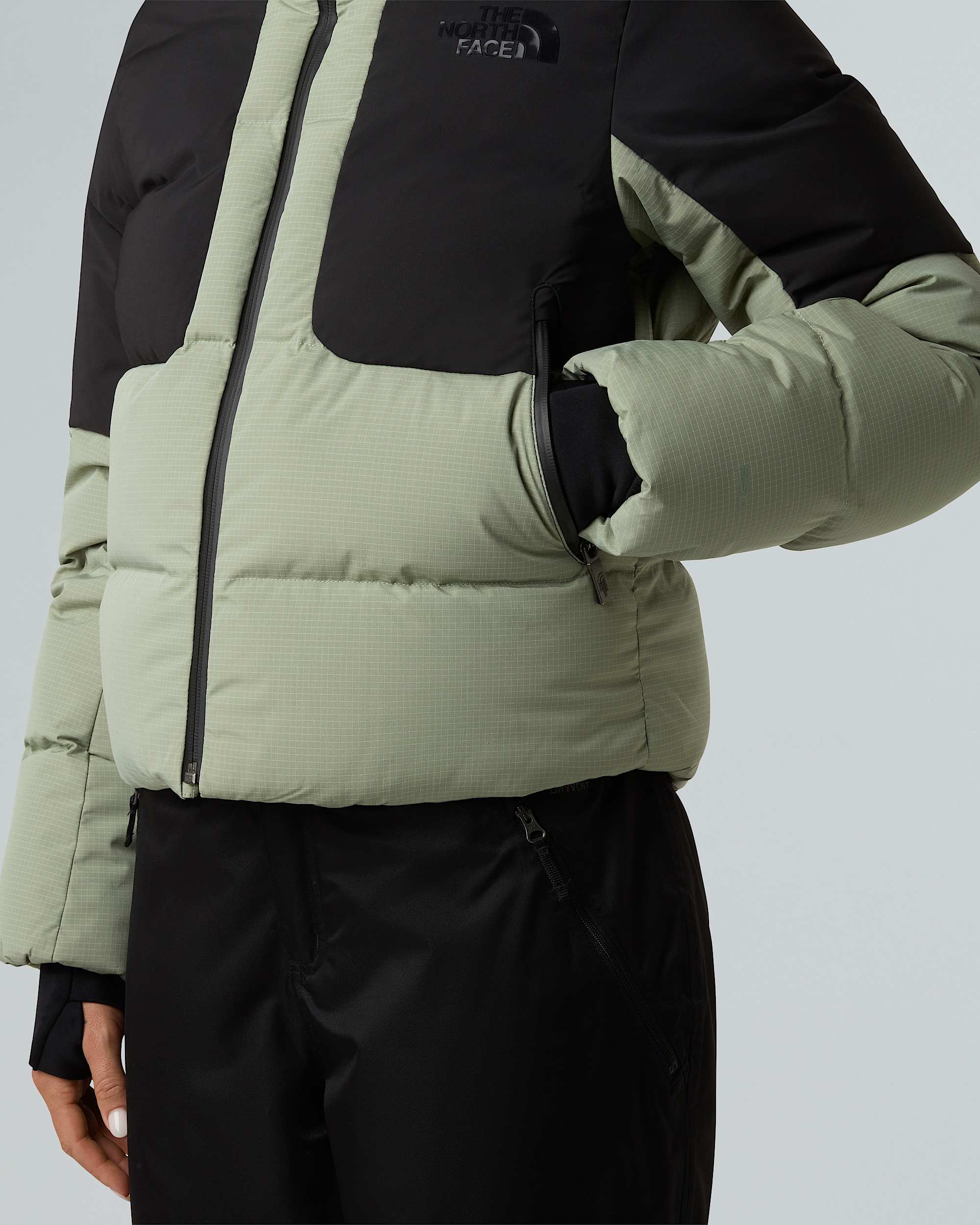 Womens Cold Spell Cropped Down Jacket TNF ALT10