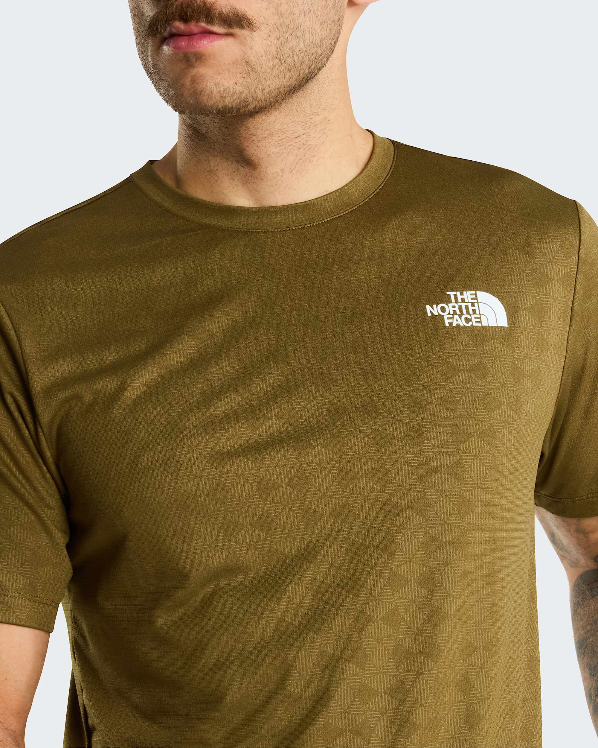 Tshirt coupe standard 247 Pentadome emboss pour homme TNF alt4