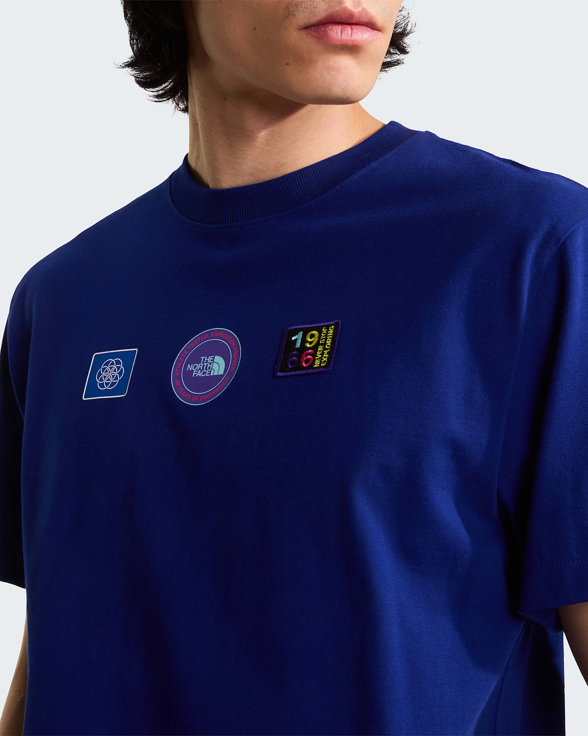 Unisex Explorer Badges Relaxed Graphic TShirt TNF ALT4