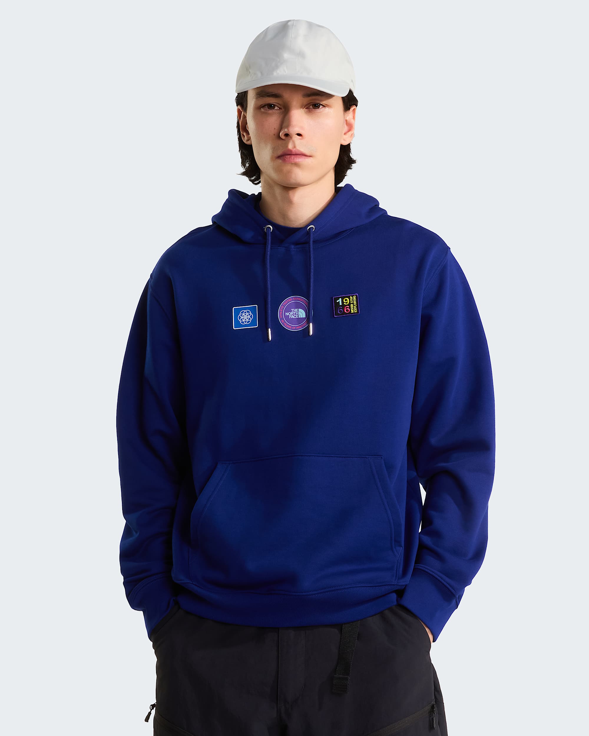 Unisex Explorer Badges Relaxed Graphic Hoodie TNF HERO