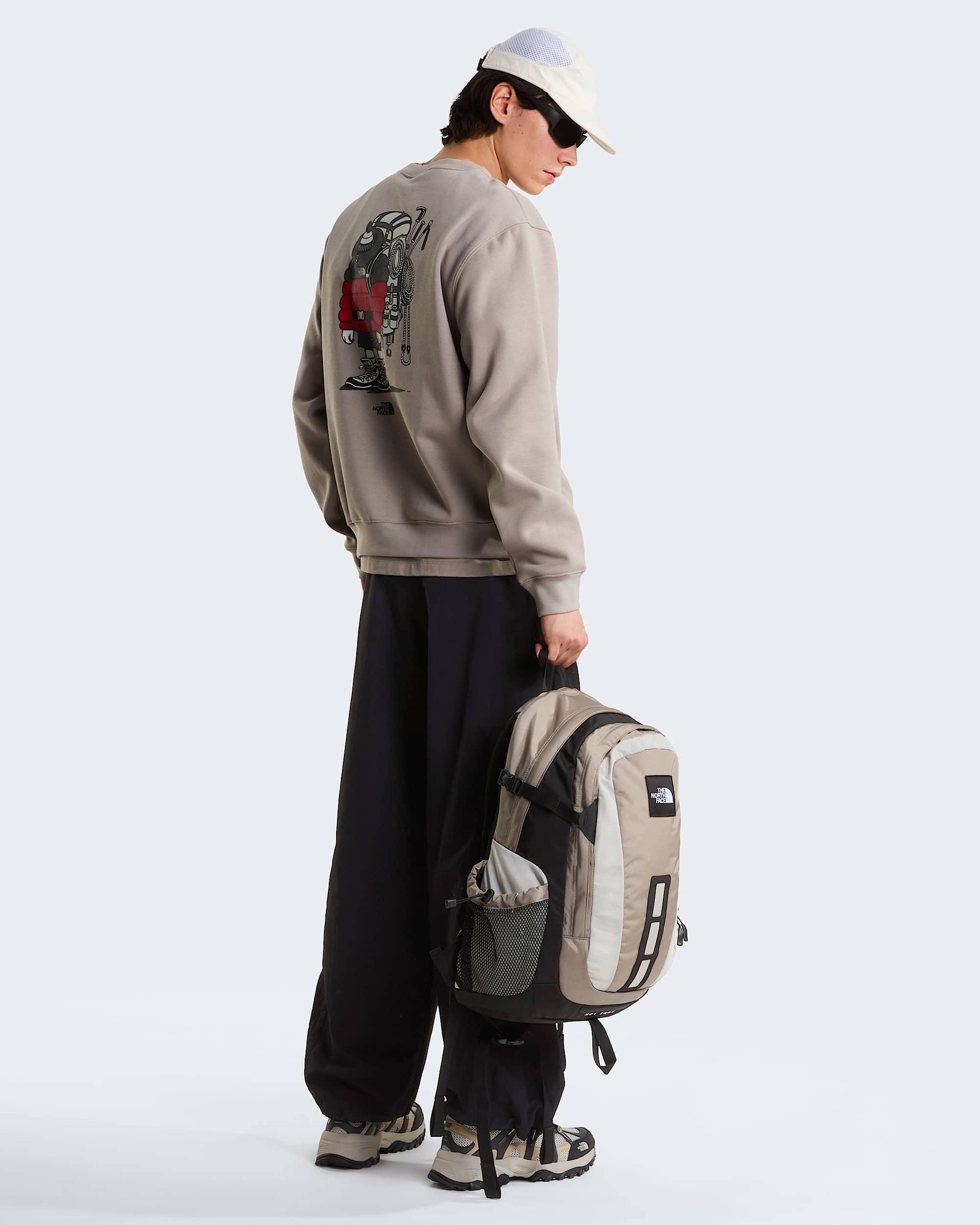 Unisex Gear Up Get Out Graphic Sweatshirt TNF ALT4