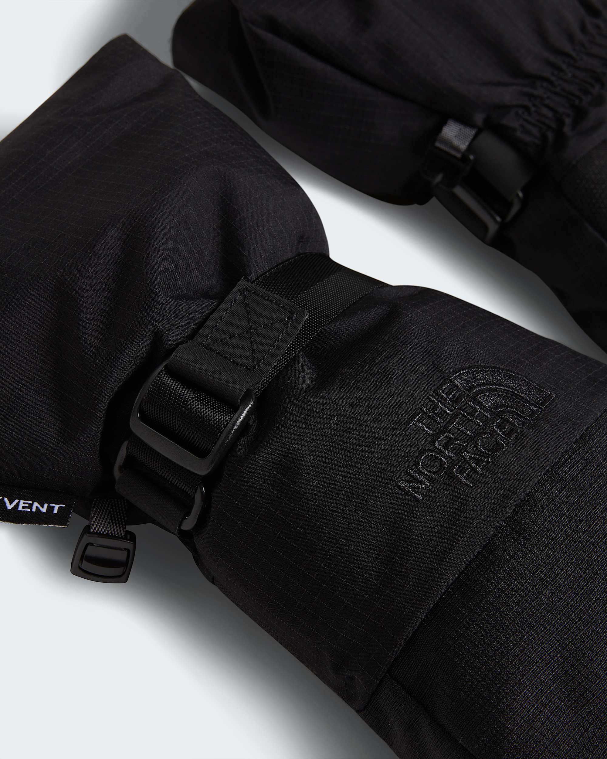 Montana Gloves TNF alt2