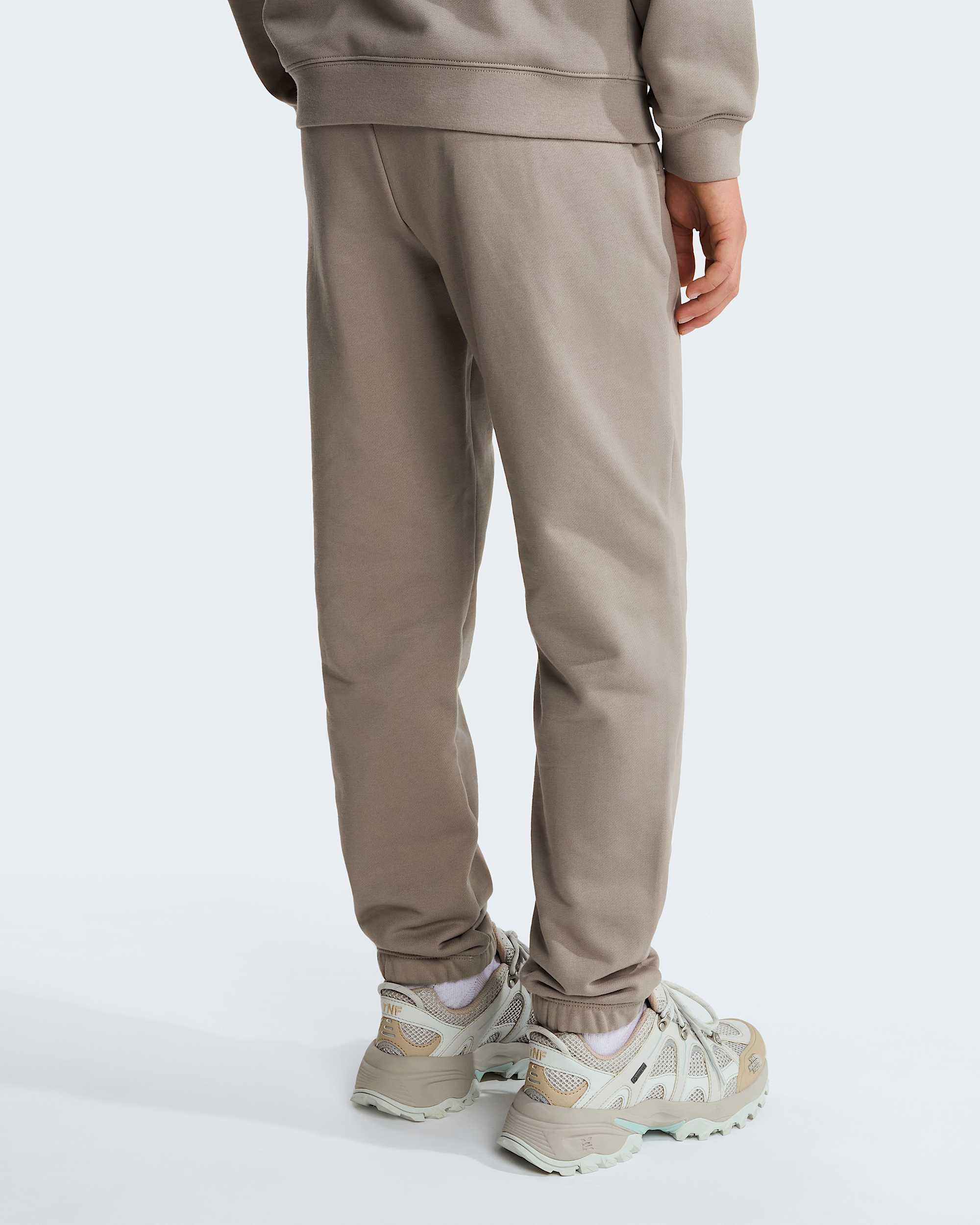 Explore Fonts Relaxed Graphic Jogginghosen fr Teenager TNF ALT3